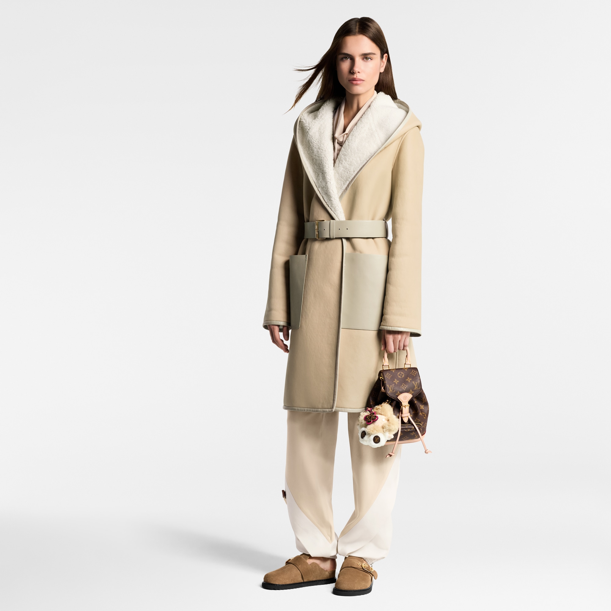  슈즈 뮬 & 슬라이드 LV 코지 플랫 컴포트 클로그 | 루이비통 공식 온라인 스토어® (크게 보기)