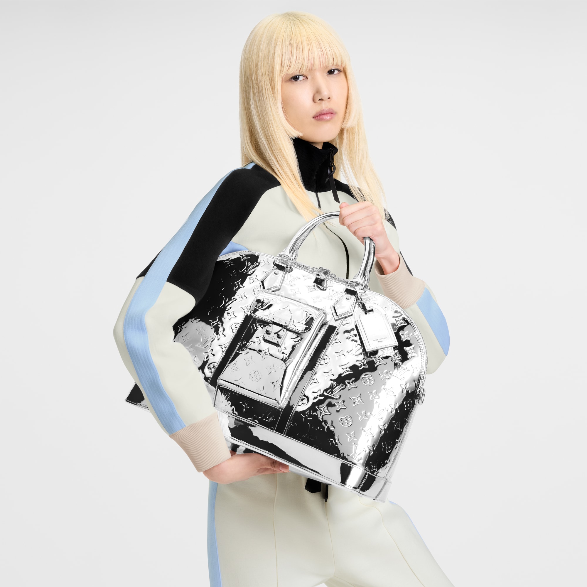 기타 캔버스 트래블 소프트사이드 러기지 & 더플 백 알마 트래블 | 루이비통 공식 온라인 스토어® (크게 보기)