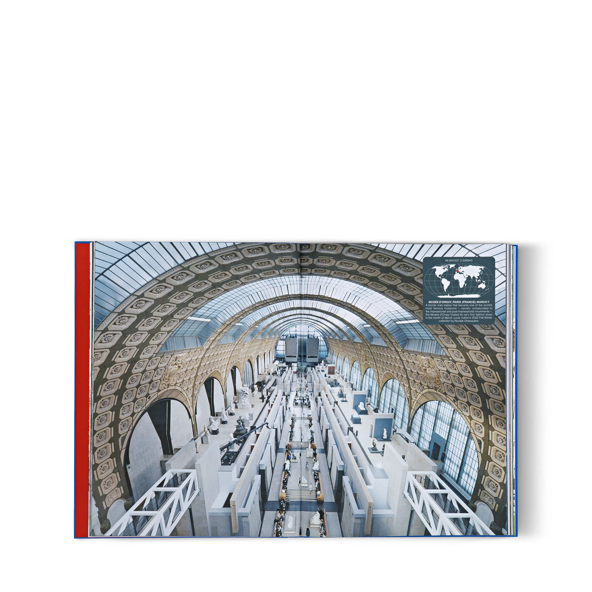  북 & 오피스 액세서리 하드 커버 북 알마나흐 2022, 영어판 | 루이비통 공식 온라인 스토어® (크게 보기)