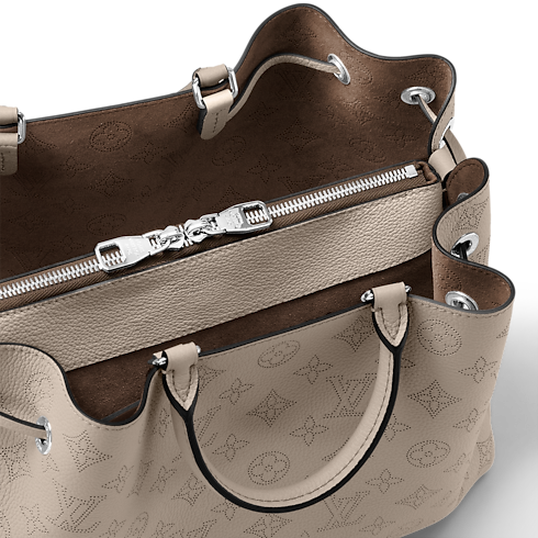 마히나 여성 가방 신제품 벨라 토트 | 루이비통 공식 온라인 스토어® (크게 보기)