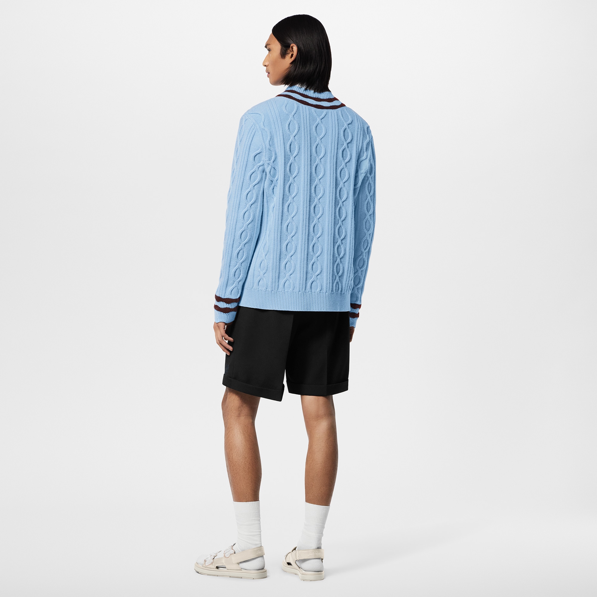  의류 니트 & 스웨트 셔츠 케이블 니트 울 앤드 모헤어 V넥 풀오버 | 루이비통 공식 온라인 스토어® (크게 보기)