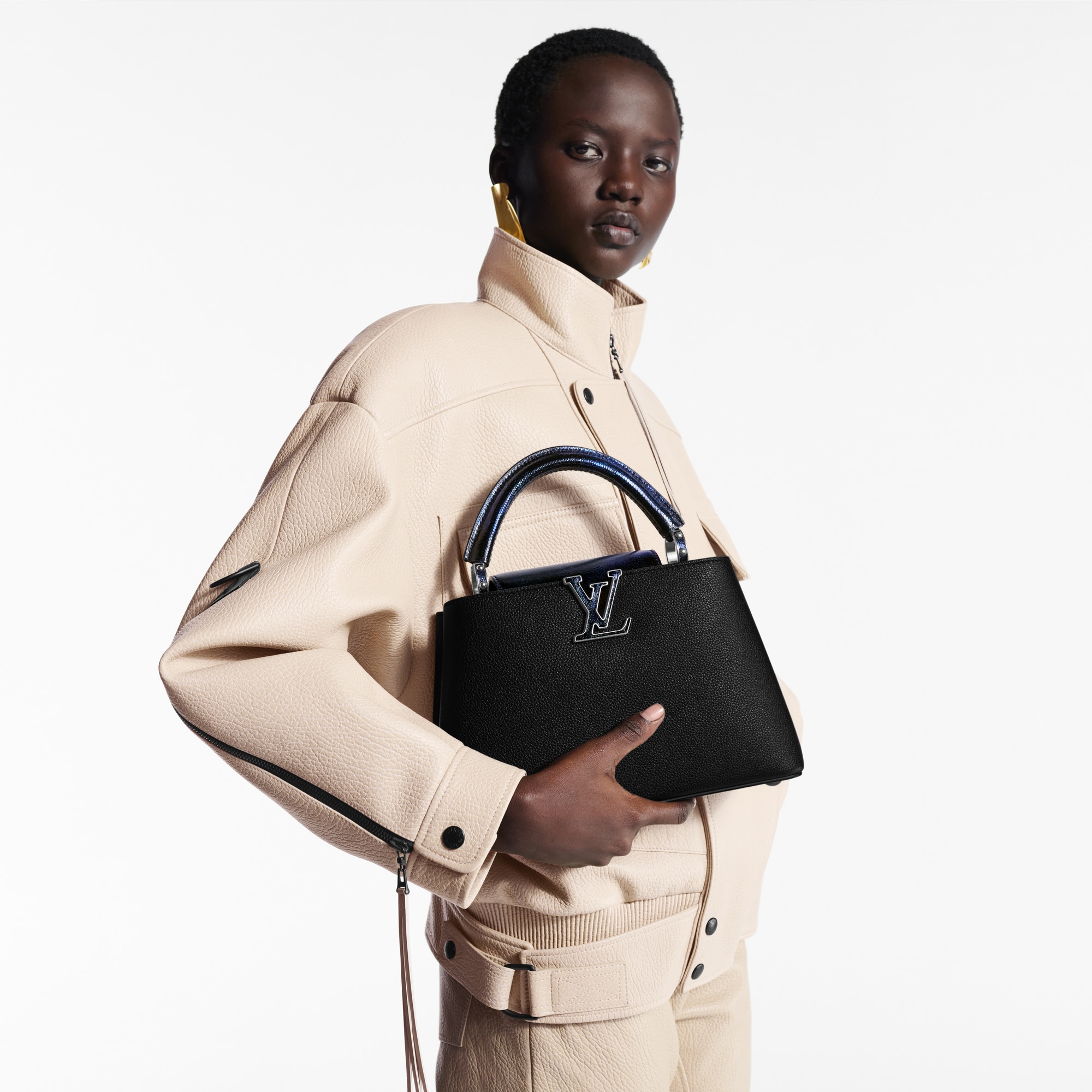 Capucines 핸드백 카퓌신 카퓌신 BB | 루이비통 공식 온라인 스토어® (크게 보기)