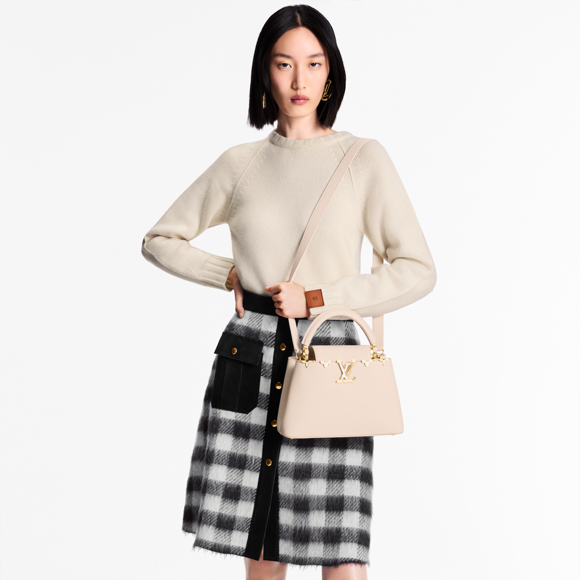 Capucines 핸드백 카퓌신 카퓌신 BB | 루이비통 공식 온라인 스토어® (크게 보기)