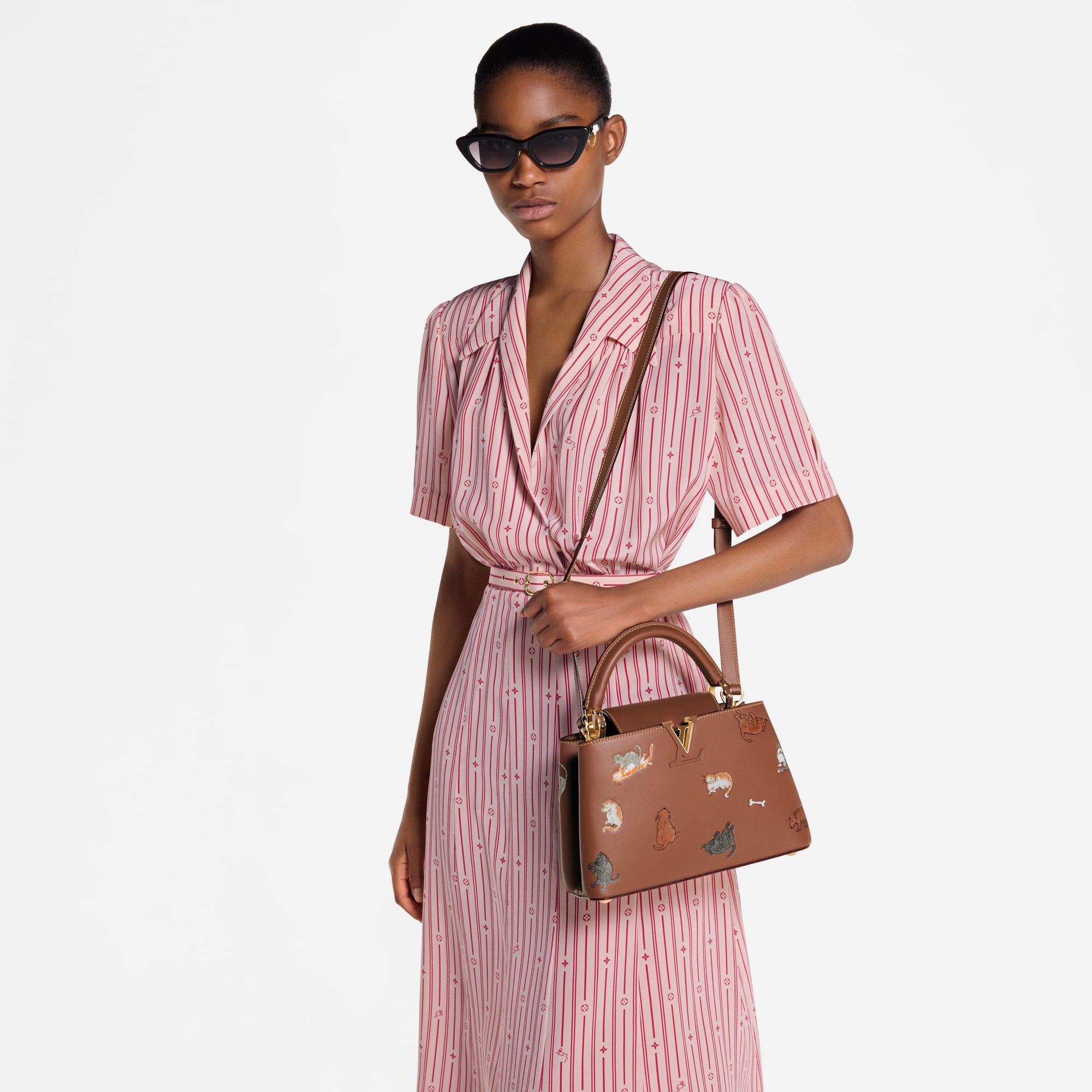 Capucines 핸드백 카퓌신 카퓌신 BB (Capucines BB) | 루이비통 공식 온라인 스토어® (크게 보기)