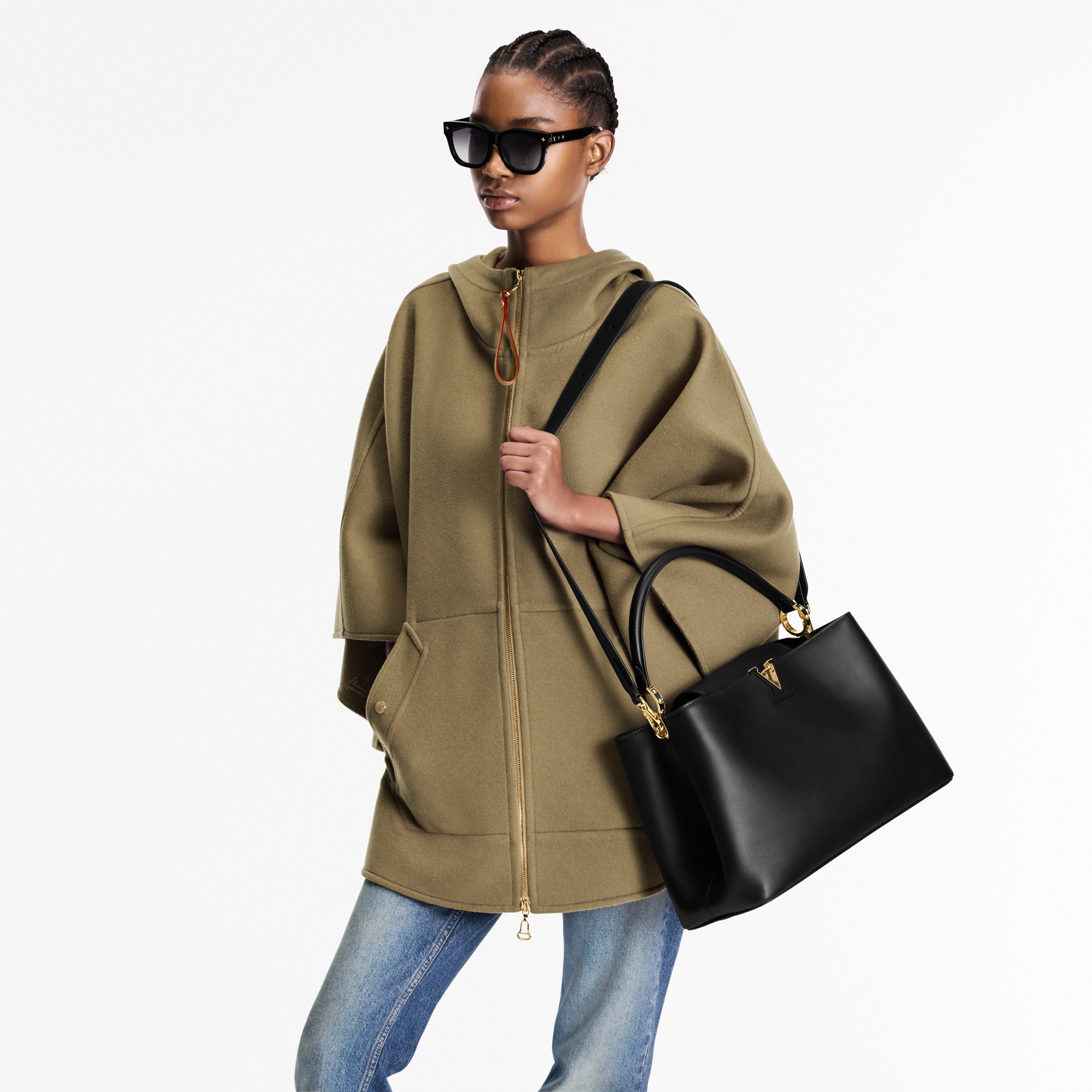 Capucines 가죽 소품 & 트래블 Capucines 카퓌신 GM 수플 | 루이비통 공식 온라인 스토어® (크게 보기)