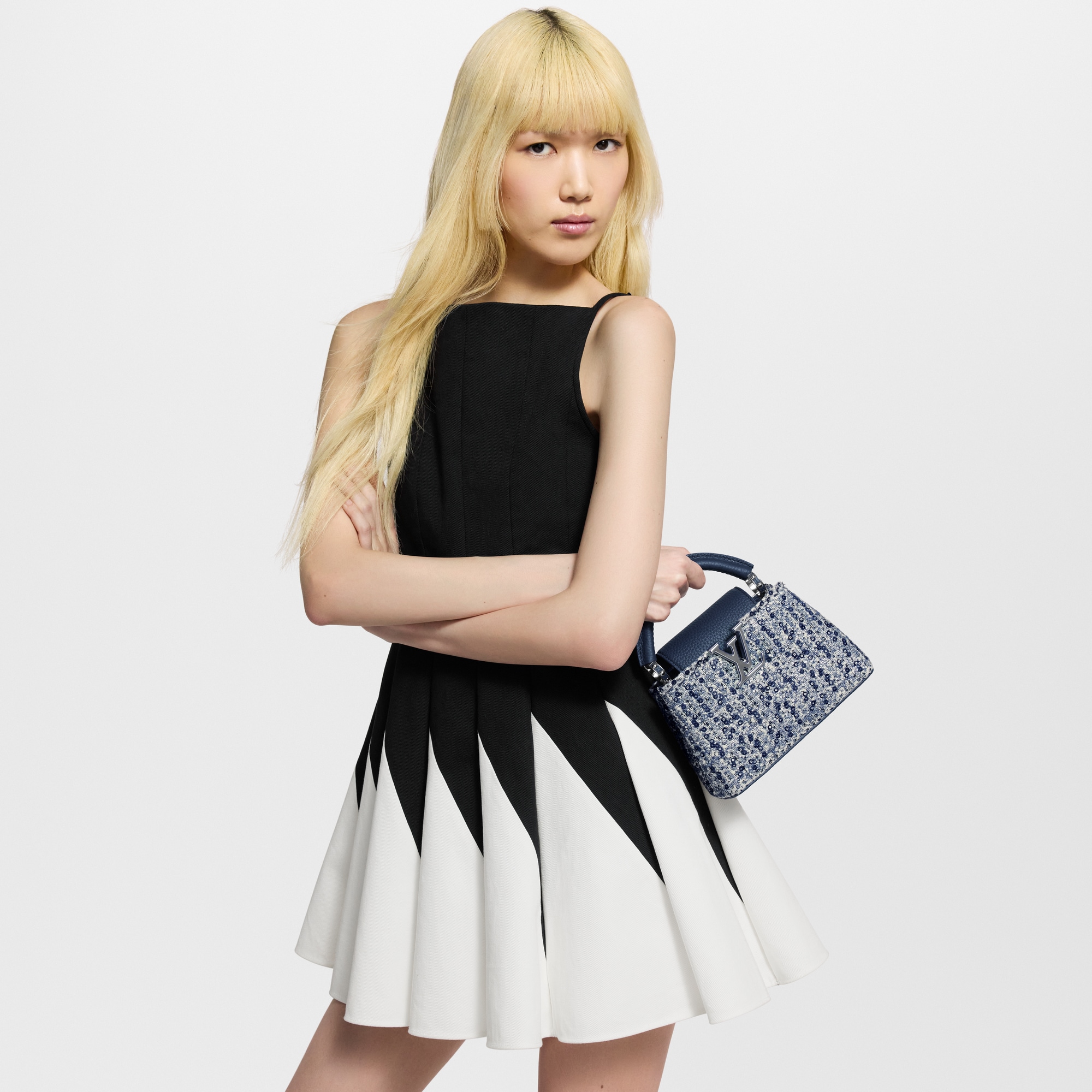 Capucines 핸드백 카퓌신 카퓌신 미니 | 루이비통 공식 온라인 스토어® (크게 보기)