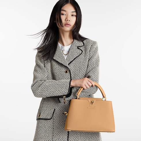 Capucines 핸드백 All Collections 카퓌신 MM | 루이비통 공식 온라인 스토어® (크게 보기)