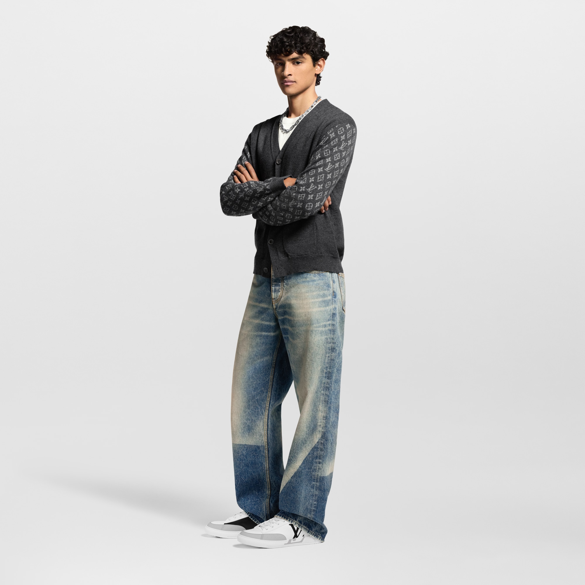  슈즈 스니커즈 찰리 스니커즈 | 루이비통 공식 온라인 스토어® (크게 보기)