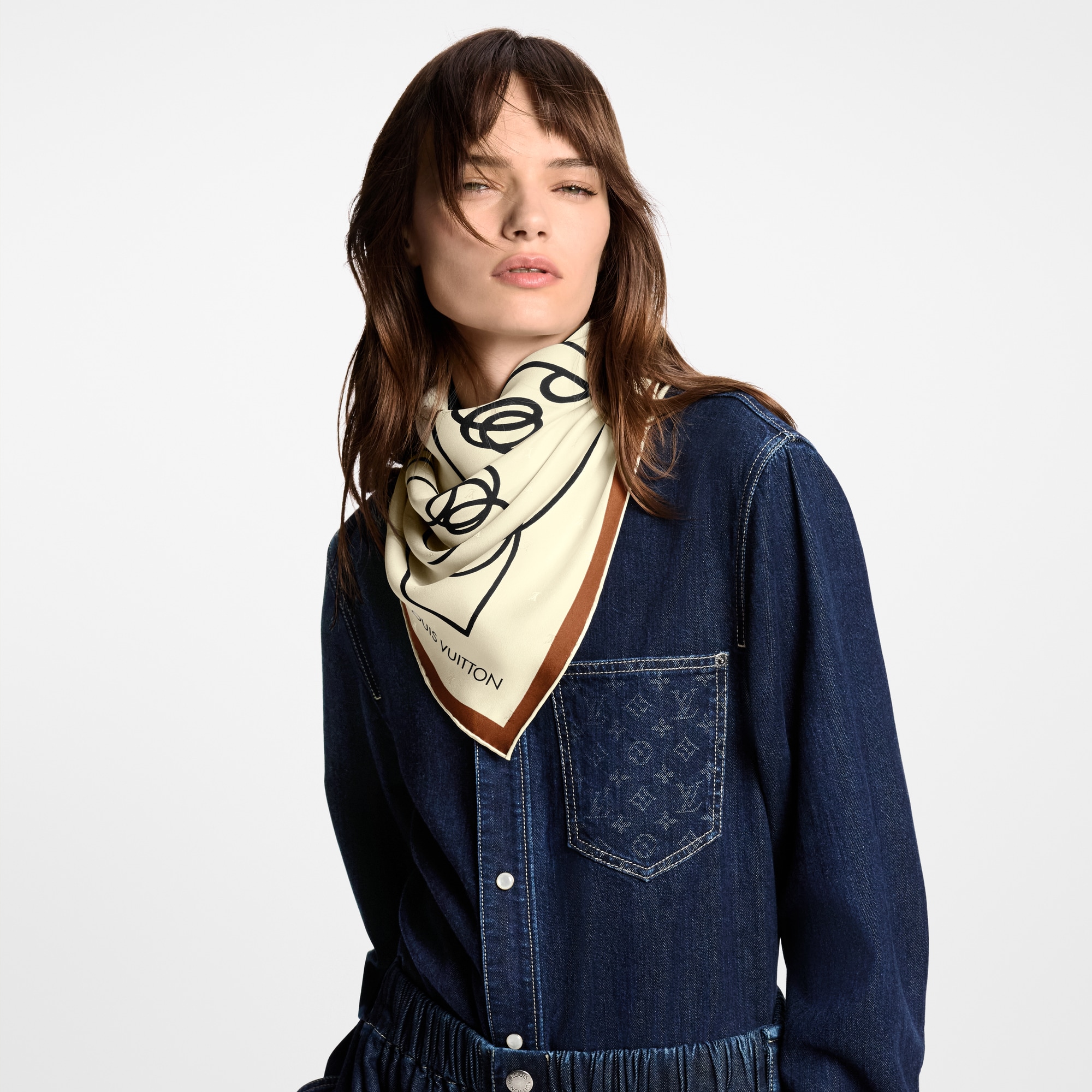 S00 액세서리 실크 스퀘어 & 방도 슈맹 페장 바이 앙드레 퓌망 스퀘어 90 | 루이비통 공식 온라인 스토어® (크게 보기)