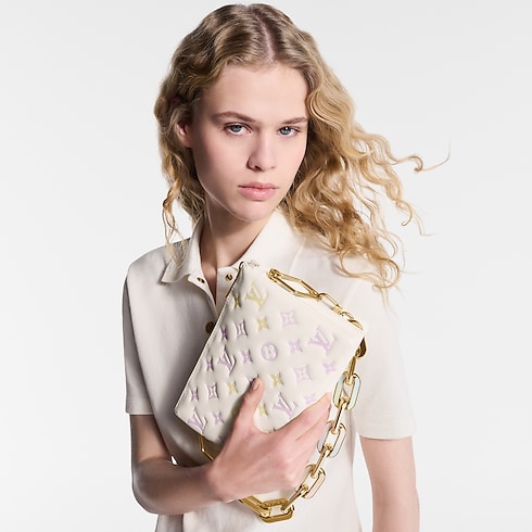 쿠상 여성 가방 LV 아이콘 쿠상 BB | 루이비통 공식 온라인 스토어® (크게 보기)