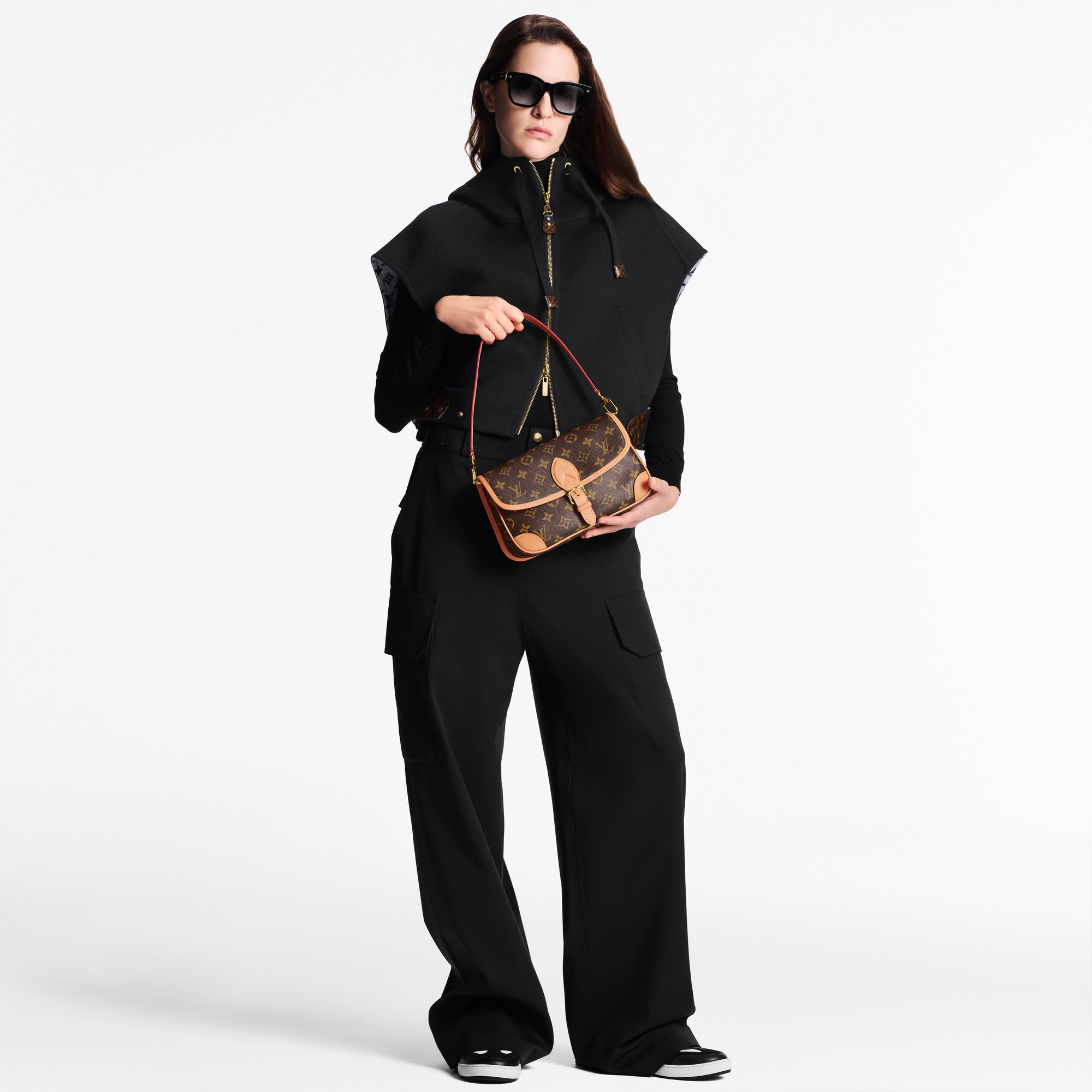 모노그램 핸드백 핸드백 전체 보기 다이앤 | 루이비통 공식 온라인 스토어® (크게 보기)