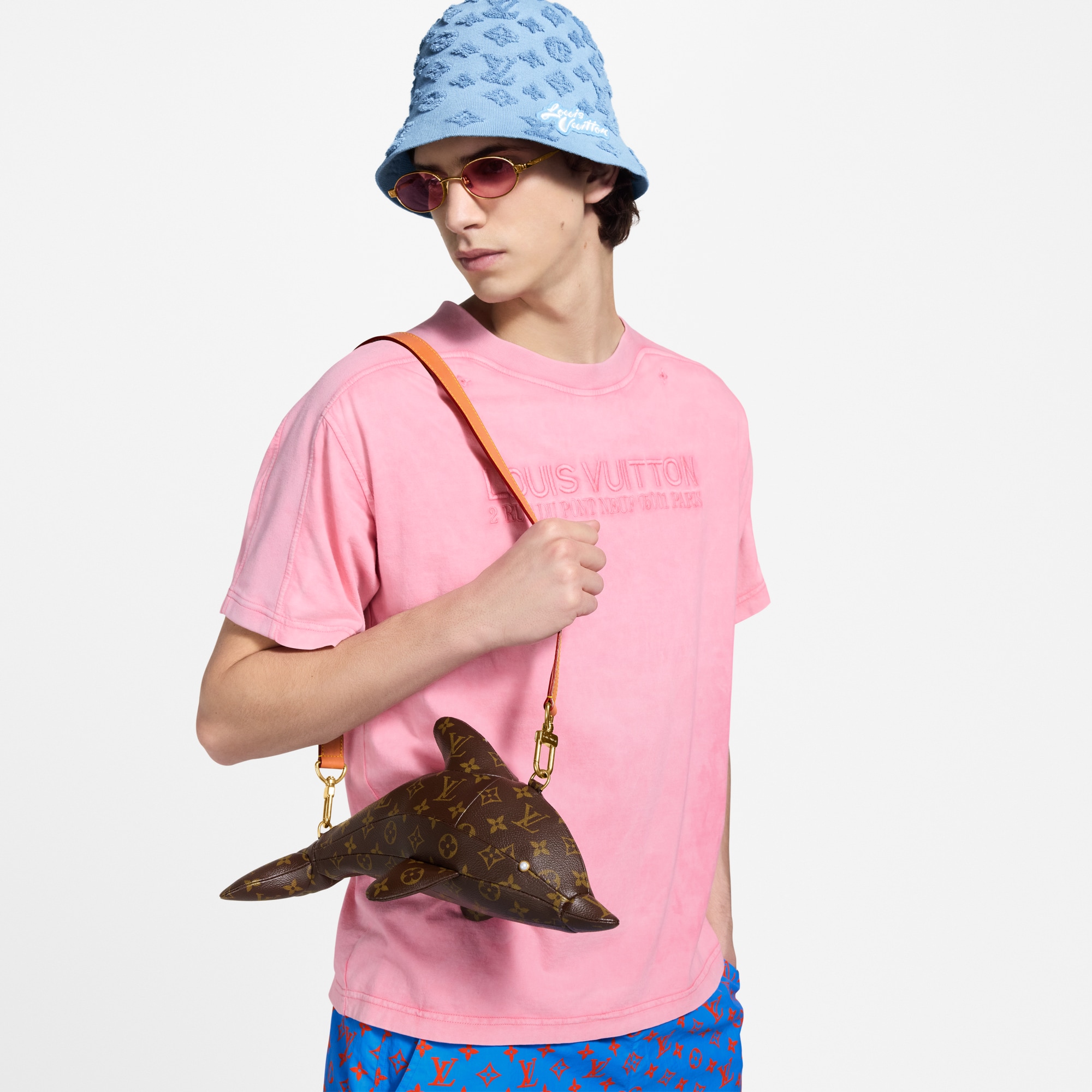 모노그램 남성 가방 신제품 돌핀 백 | 루이비통 공식 온라인 스토어® (크게 보기)