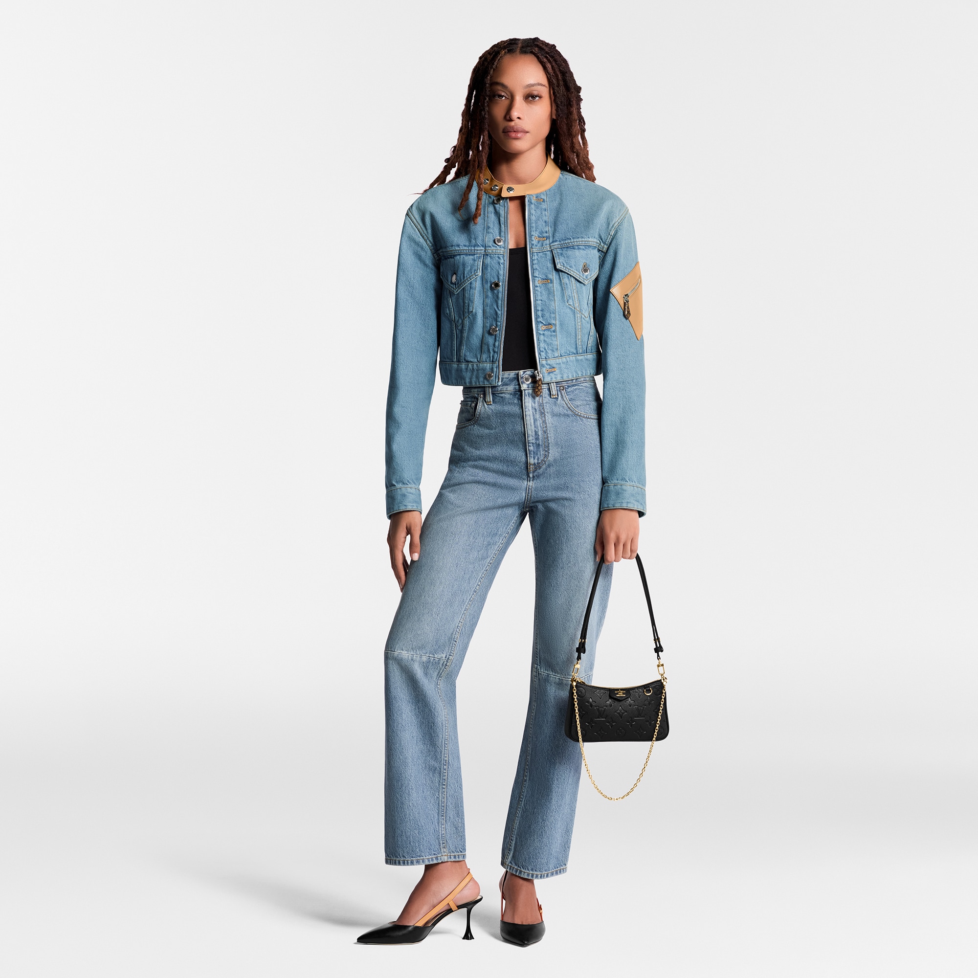 모노그램 앙프렝뜨 여성 지갑 & 미니백 지갑 & 미니백 전체보기 이지 파우치 온 스트랩 | 루이비통 공식 온라인 스토어® (크게 보기)