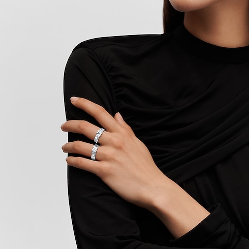 Discontinued Product Obs 12 앙프렝뜨 반지, 화이트 골드 | 루이비통 공식 온라인 스토어® (크게 보기)