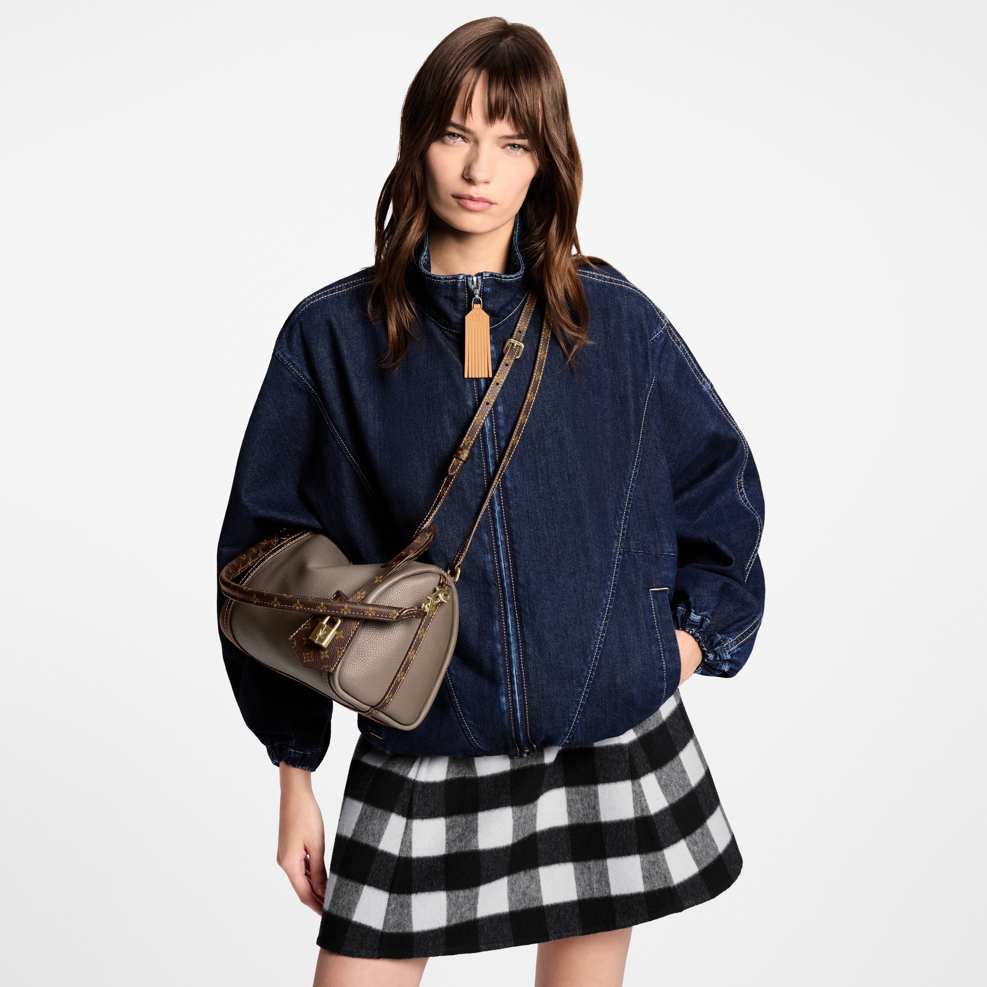 패션 레더 핸드백 핸드백 전체 보기 익스프레스 PM (Express PM) | 루이비통 공식 온라인 스토어® (크게 보기)