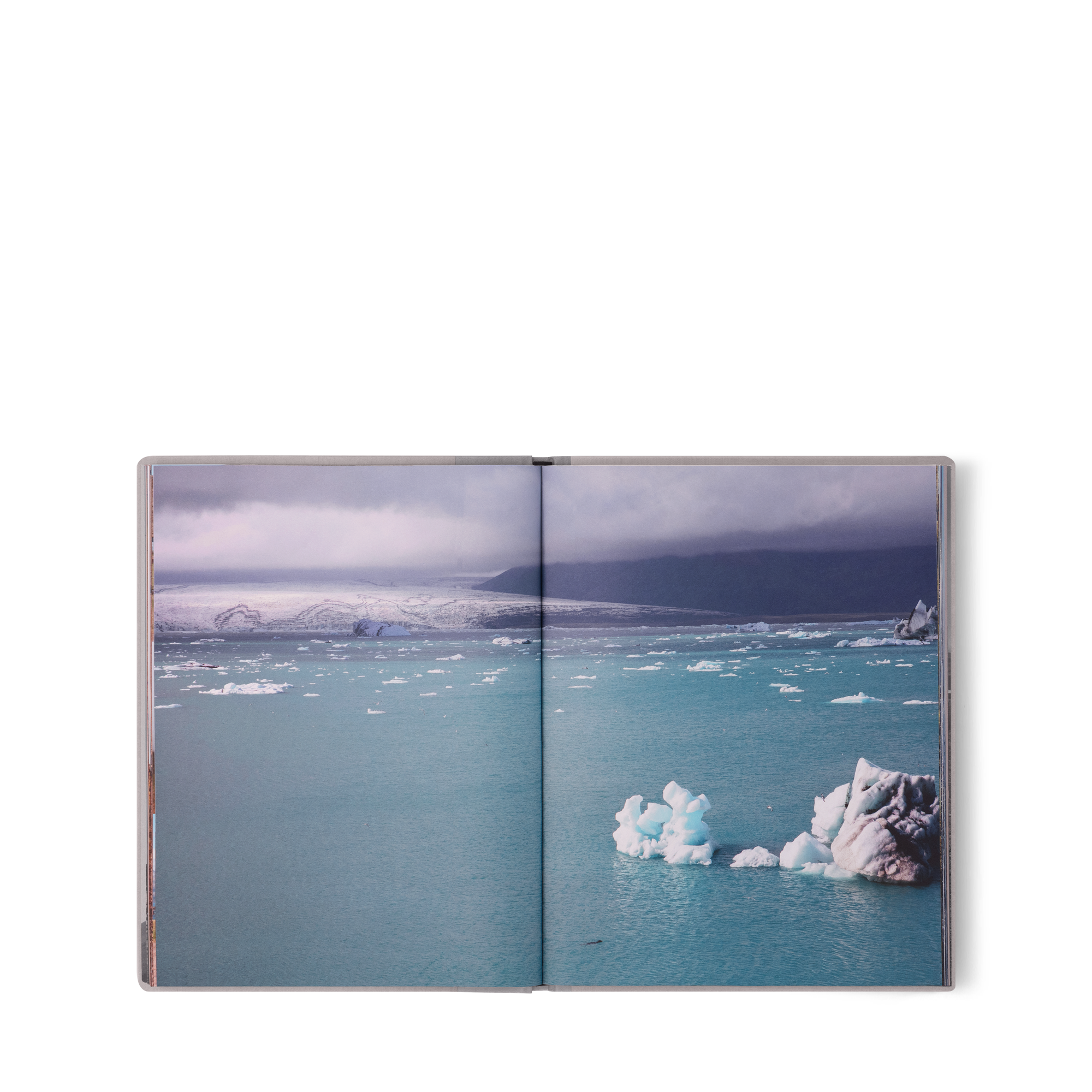  북 & 오피스 액세서리 패션 아이 패션 아이 아이슬란드 | 루이비통 공식 온라인 스토어® (크게 보기)