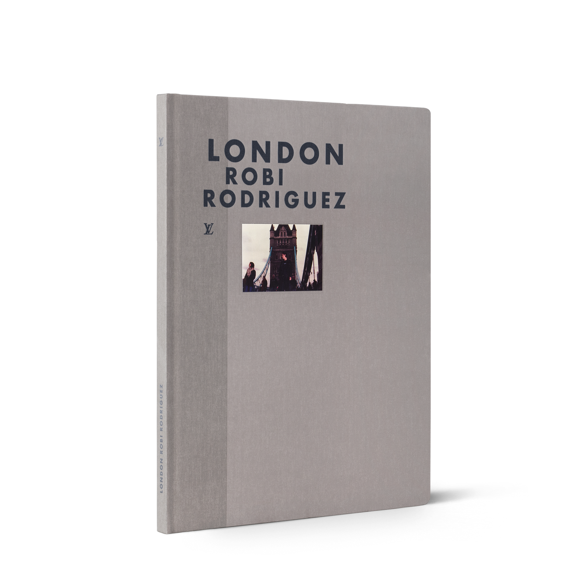  북 & 오피스 액세서리 패션 아이 패션 아이 런던 | 루이비통 공식 온라인 스토어® (크게 보기)