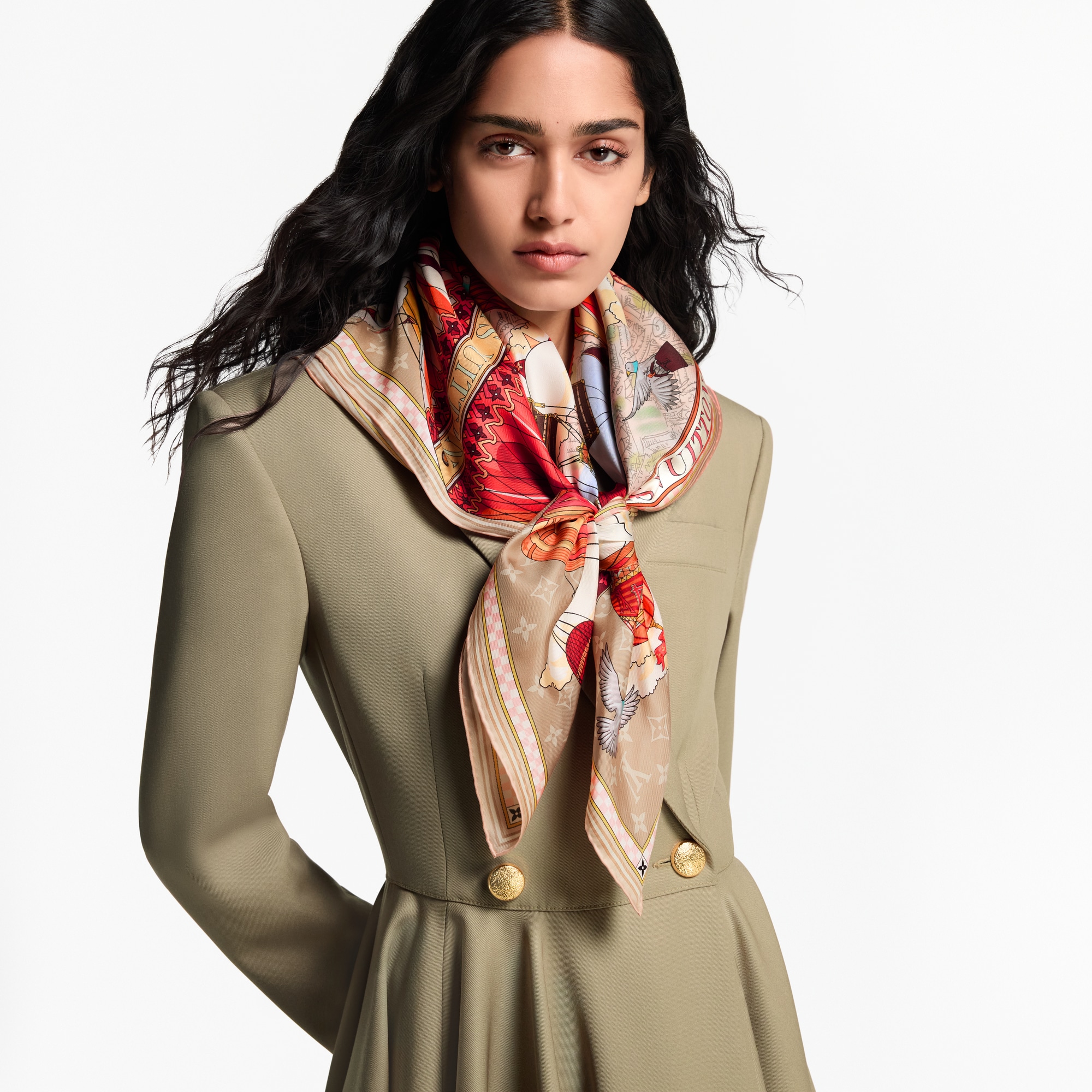 S00 액세서리 실크 스퀘어 & 방도 프롬 더 클라우드 스퀘어 90 | 루이비통 공식 온라인 스토어® (크게 보기)