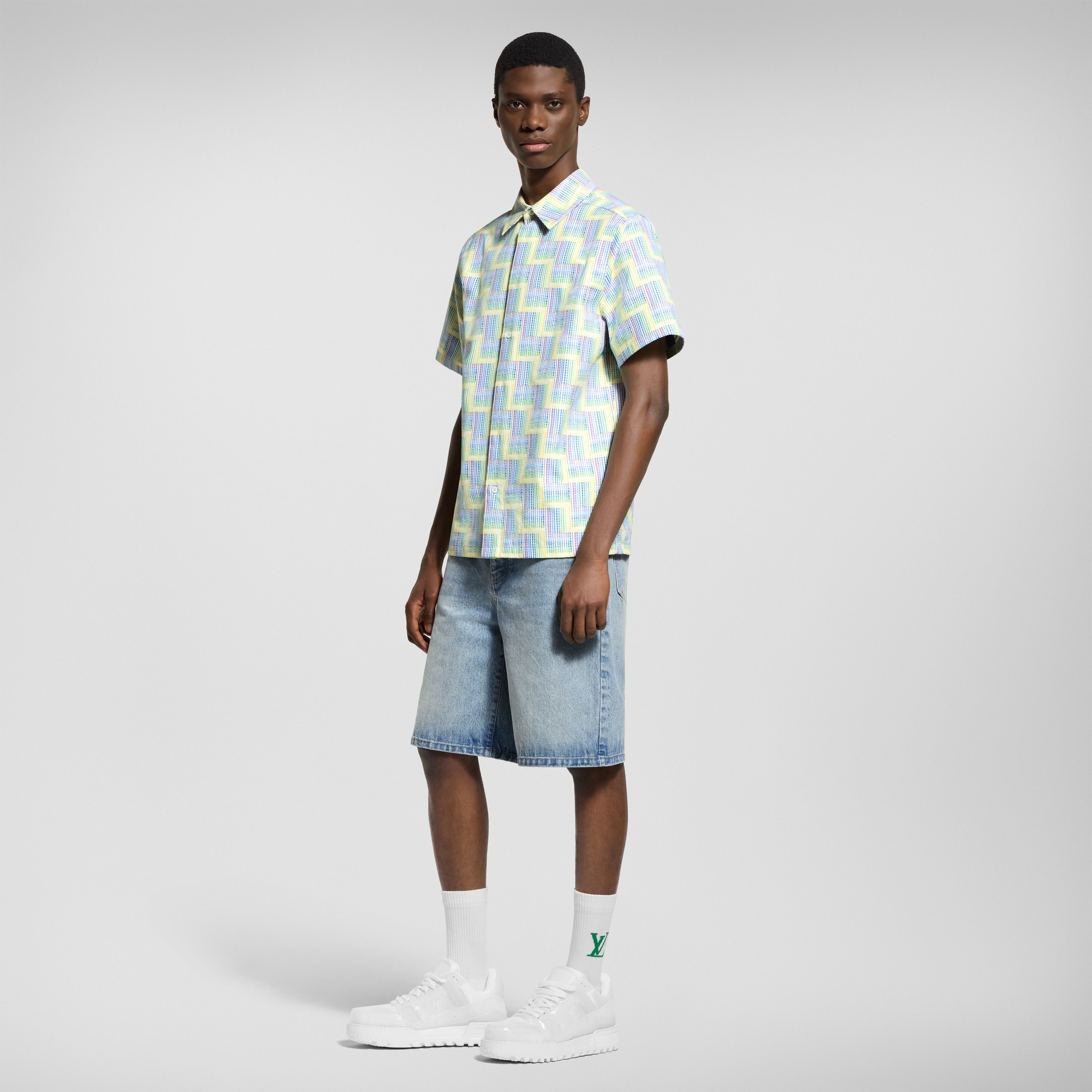  의류 셔츠 그래픽 프린티드 쇼트 슬리브드 셔츠 | 루이비통 공식 온라인 스토어® (크게 보기)