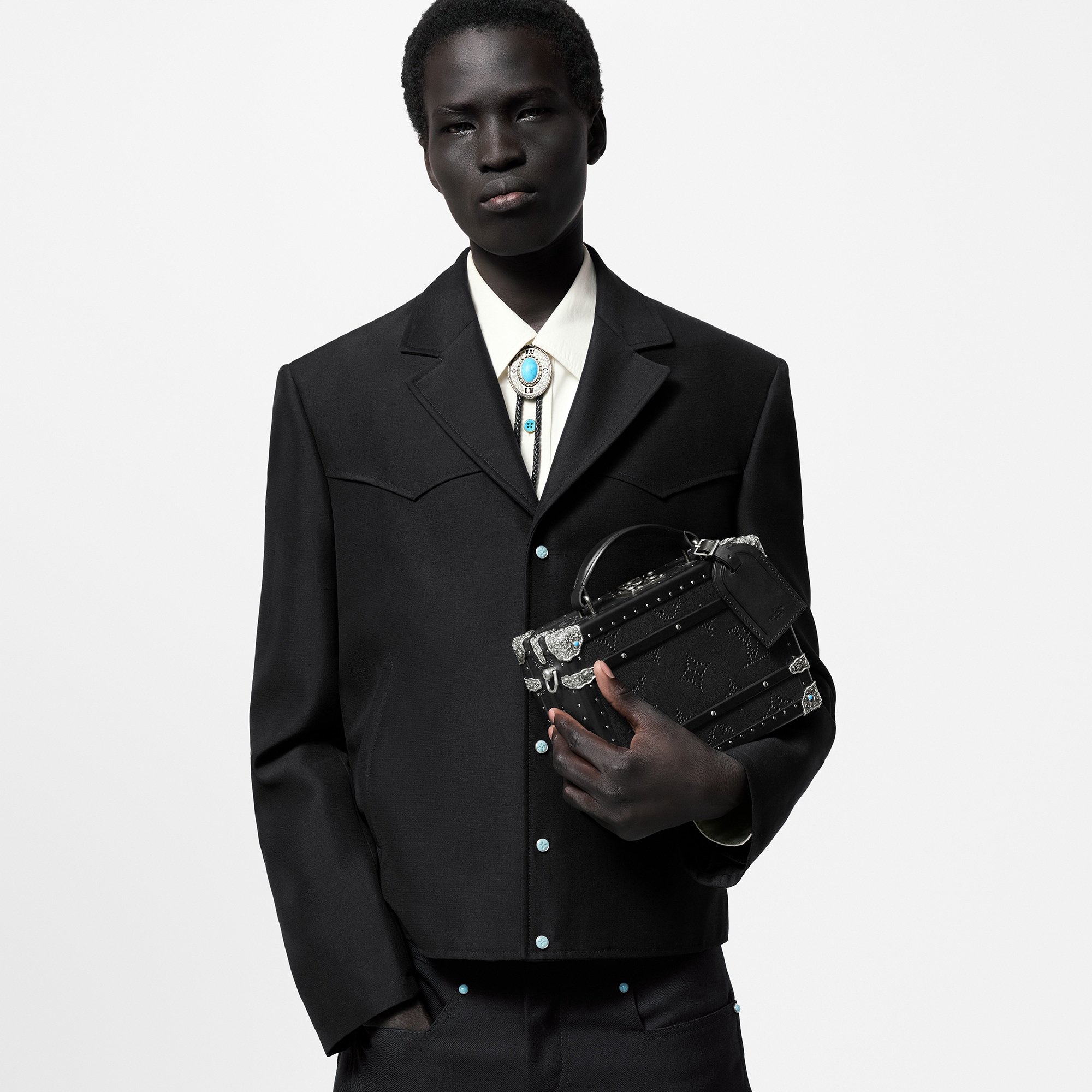 기타 가죽 하드 사이드 시즈널 핸들 트렁크 LV 다트 | 루이비통 공식 온라인 스토어® (크게 보기)