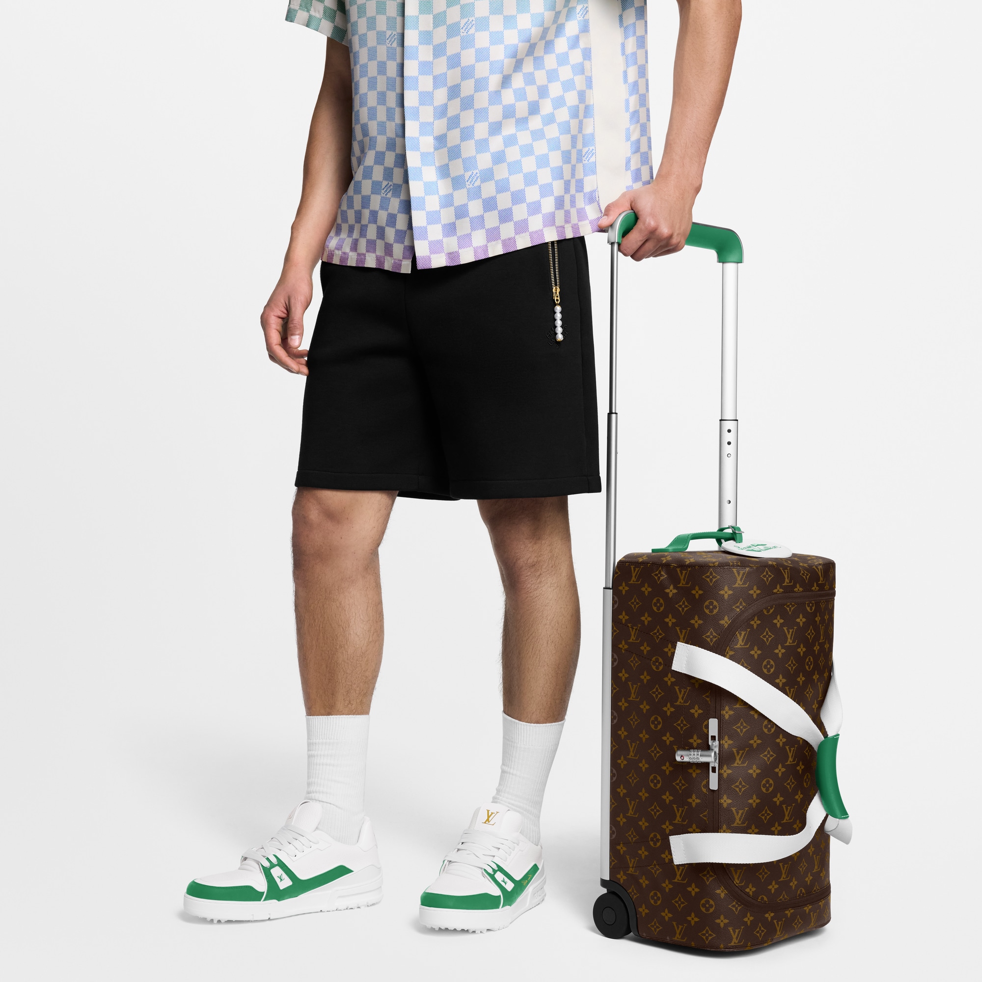 모노그램 마카사 트래블 롤링 러기지 호라이즌 소프트 더플 55 | 루이비통 공식 온라인 스토어® (크게 보기)