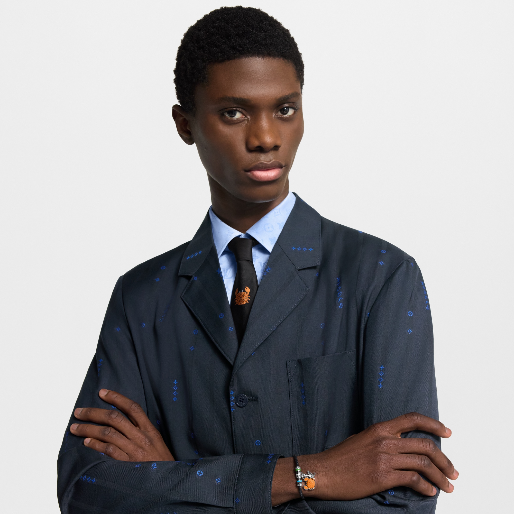 모노그램 이클립스 패션 주얼리 팔찌 킵 잇 (Keep It) 크랩 팔찌 | 루이비통 공식 온라인 스토어® (크게 보기)