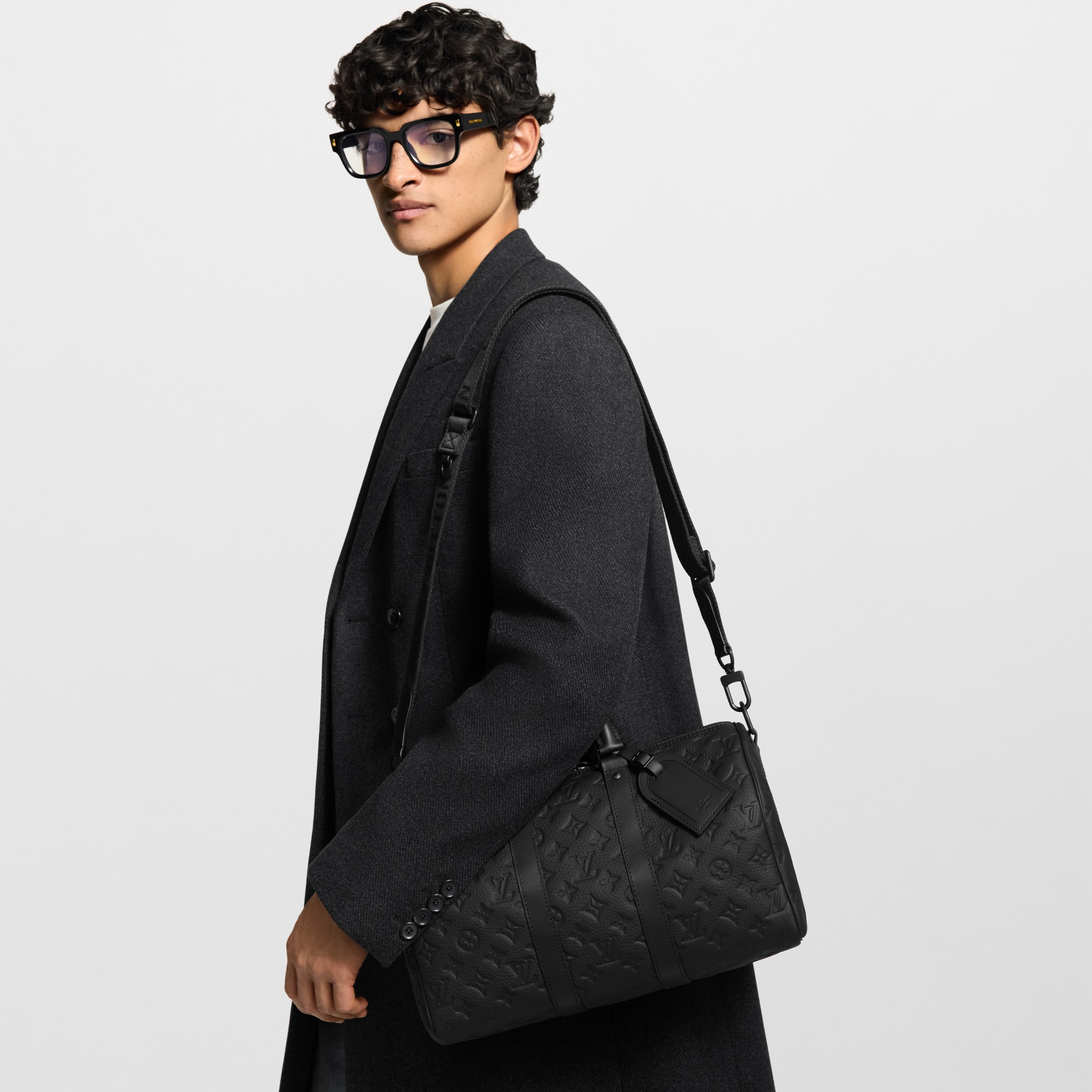 모노그램 토뤼옹 가방 All Collections 키폴 반둘리에 35 | 루이비통 공식 온라인 스토어® (크게 보기)