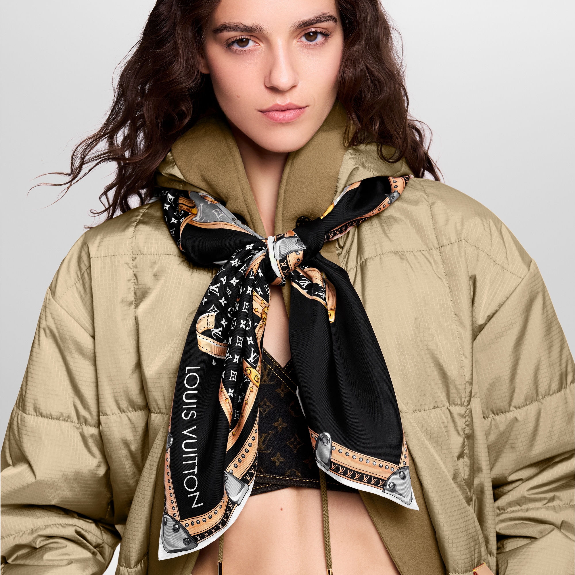 S00 액세서리 실크 스퀘어 & 방도 렛츠 고 스퀘어 | 루이비통 공식 온라인 스토어® (크게 보기)