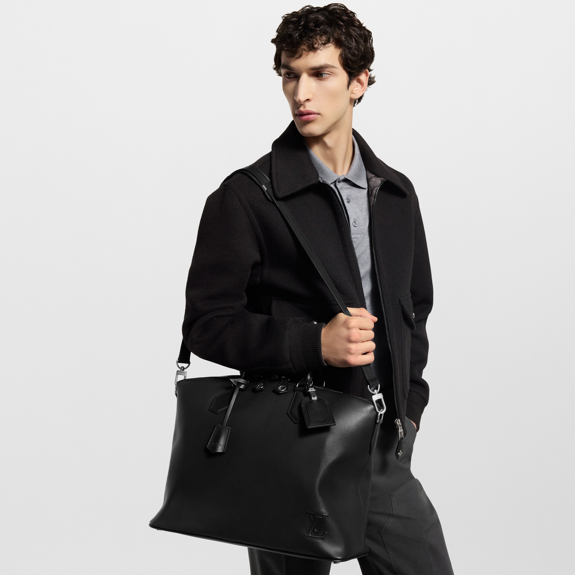 기타 가죽 가방 All Collections 락 잇 MM | 루이비통 공식 온라인 스토어® (크게 보기)