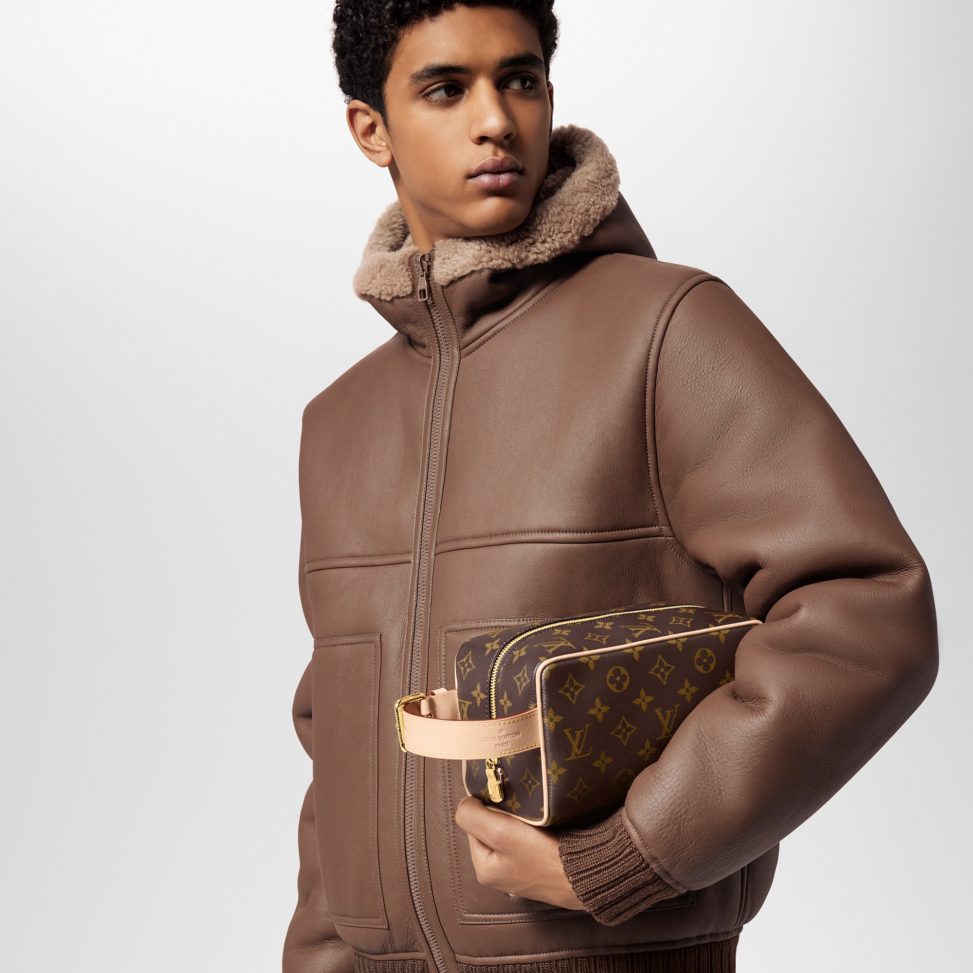 모노그램 트래블 트래블 액세서리 락커 돕 키트 | 루이비통 공식 온라인 스토어® (크게 보기)