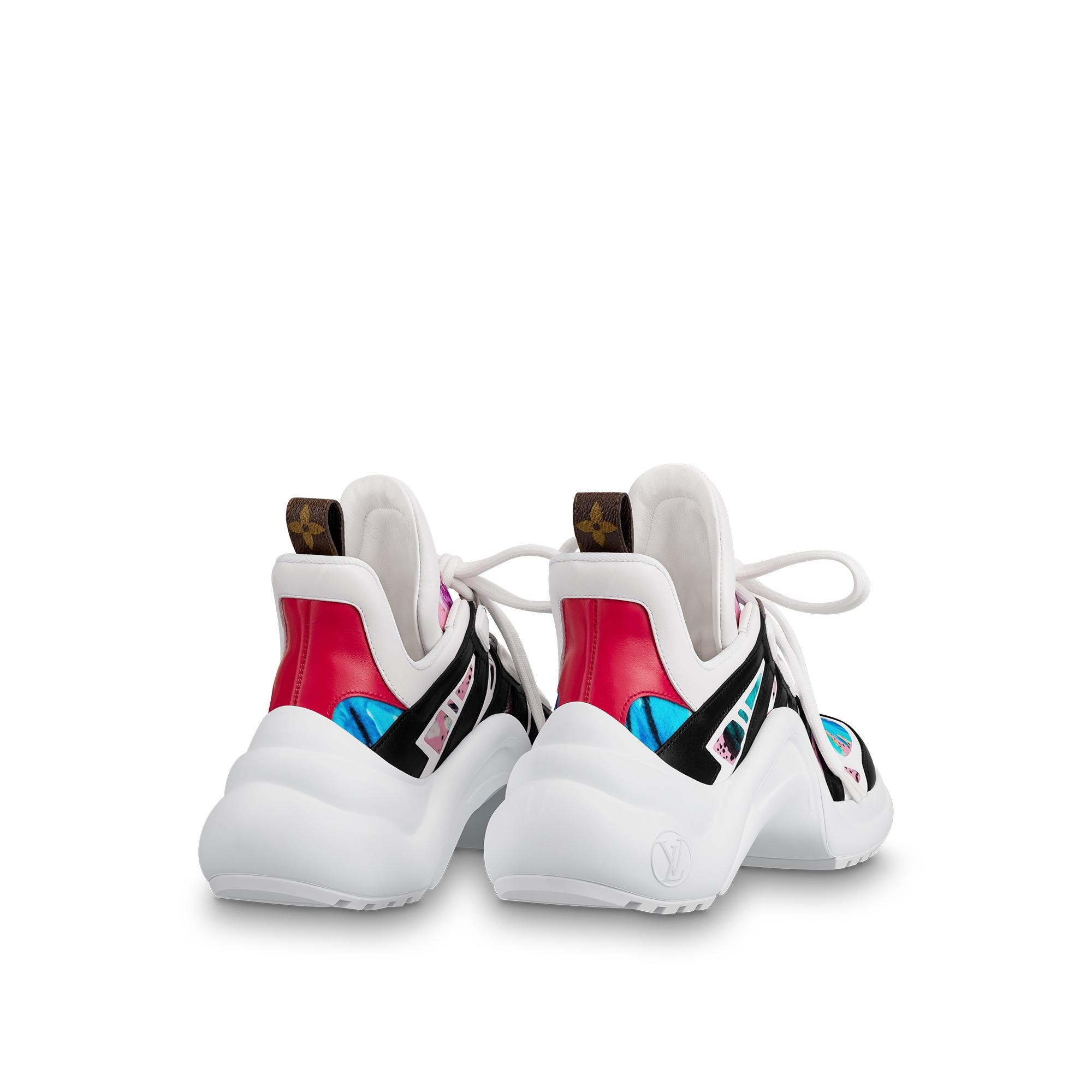  슈즈 스니커즈 LV 아치라이트 스니커즈 | 루이비통 공식 온라인 스토어® (크게 보기)