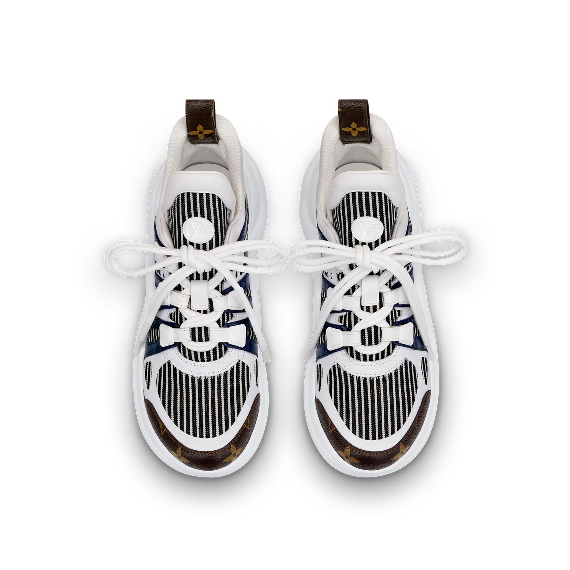  슈즈 스니커즈 LV 아치라이트 스니커즈 | 루이비통 공식 온라인 스토어® (크게 보기)