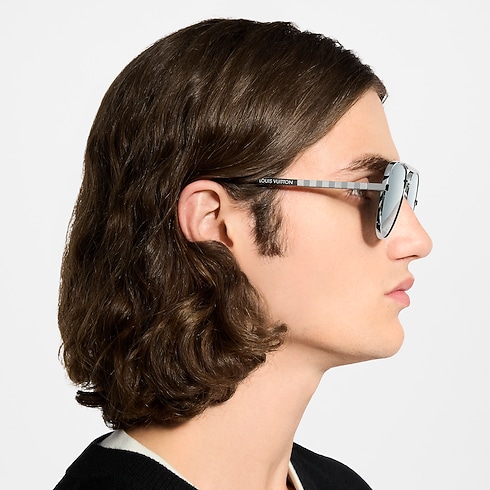 S00 액세서리 아이웨어 LV 애티튜드 파일럿 선글라스 | 루이비통 공식 온라인 스토어® (크게 보기)