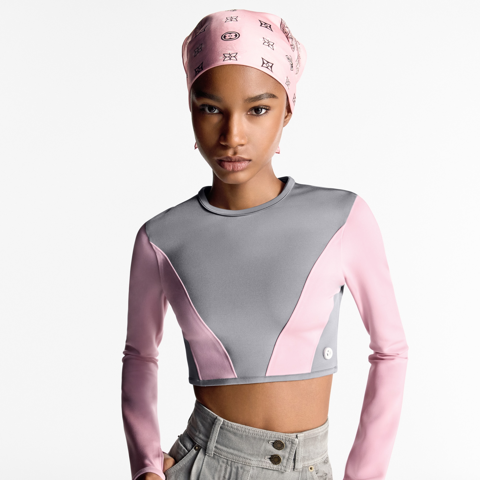 S00 액세서리 실크 스퀘어 & 방도 LV 반다나 스퀘어 55 | 루이비통 공식 온라인 스토어® (크게 보기)