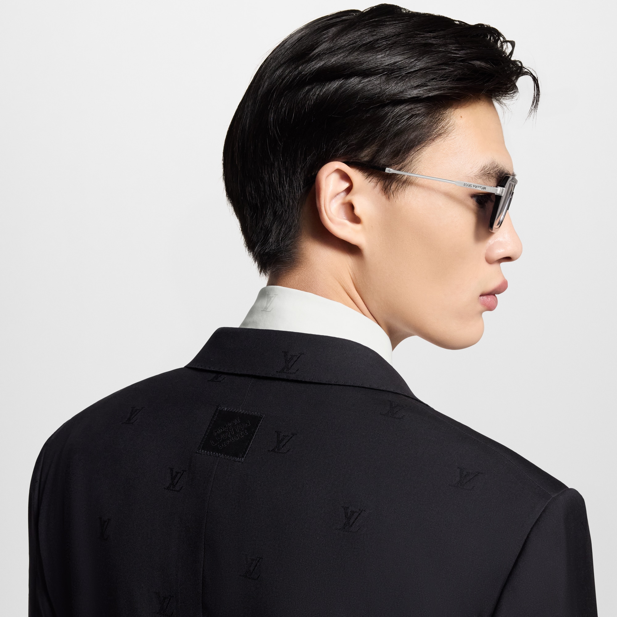  의류 블레이저 & 재킷 LV 블라종 퐁 뇌프 수트 | 루이비통 공식 온라인 스토어® (크게 보기)