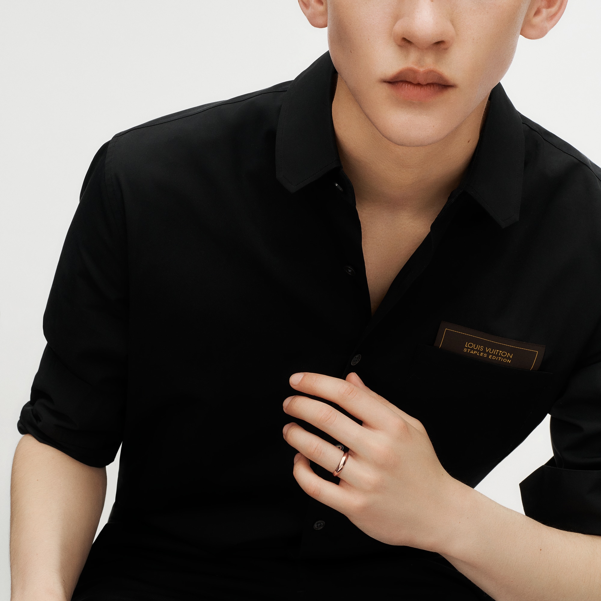  카테고리 웨딩밴드 LV 다이아몬드(LV Diamonds) 4mm 웨딩 밴드, 핑크 골드 | 루이비통 공식 온라인 스토어® (크게 보기)