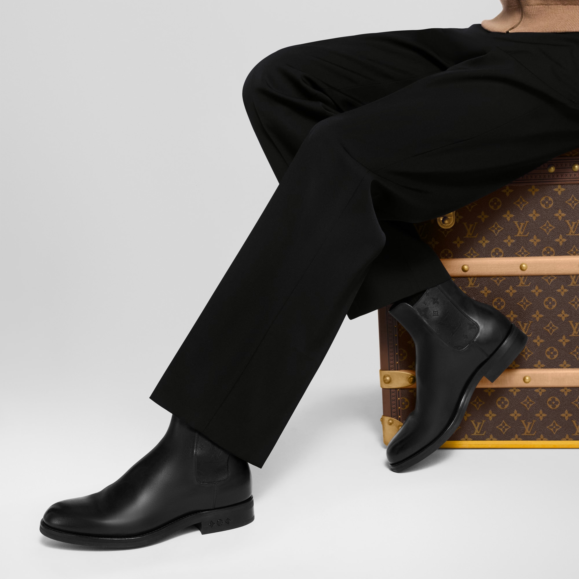  슈즈 부츠 LV 플렉스 첼시 부츠 | 루이비통 공식 온라인 스토어® (크게 보기)
