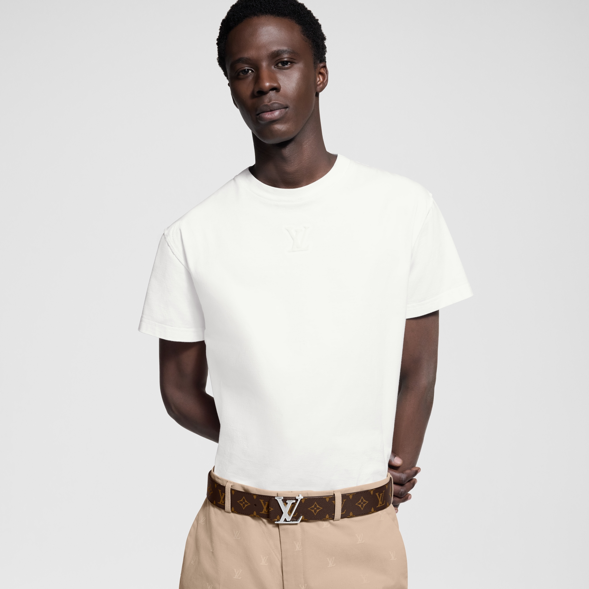 모노그램 마카사 액세서리 벨트 LV 이니셜 리버서블 모노그램 벨트 | 루이비통 공식 온라인 스토어® (크게 보기)