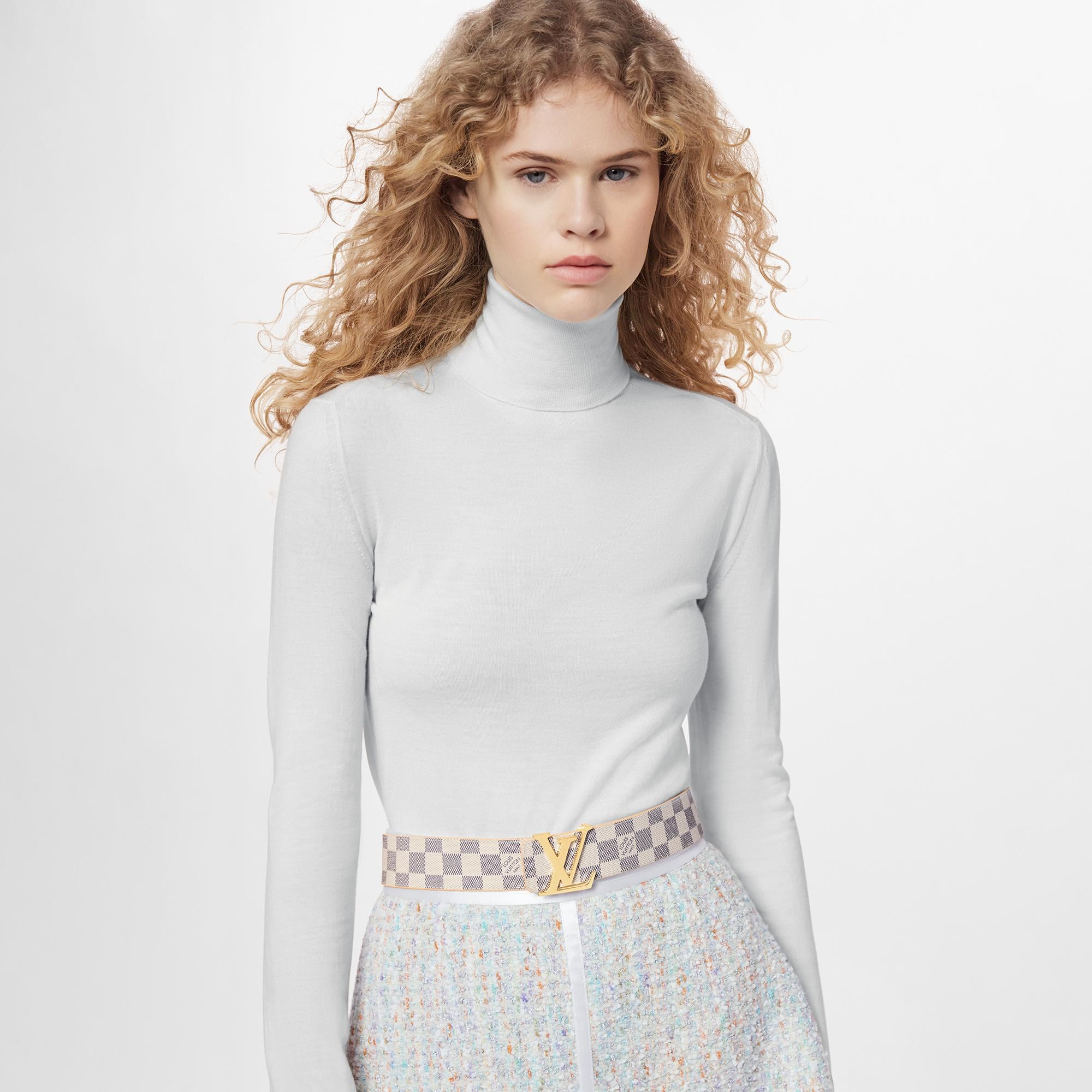 다미에 아주르 캔버스 액세서리 벨트 LV 이니셜 40MM 리버서블 벨트 | 루이비통 공식 온라인 스토어® (크게 보기)