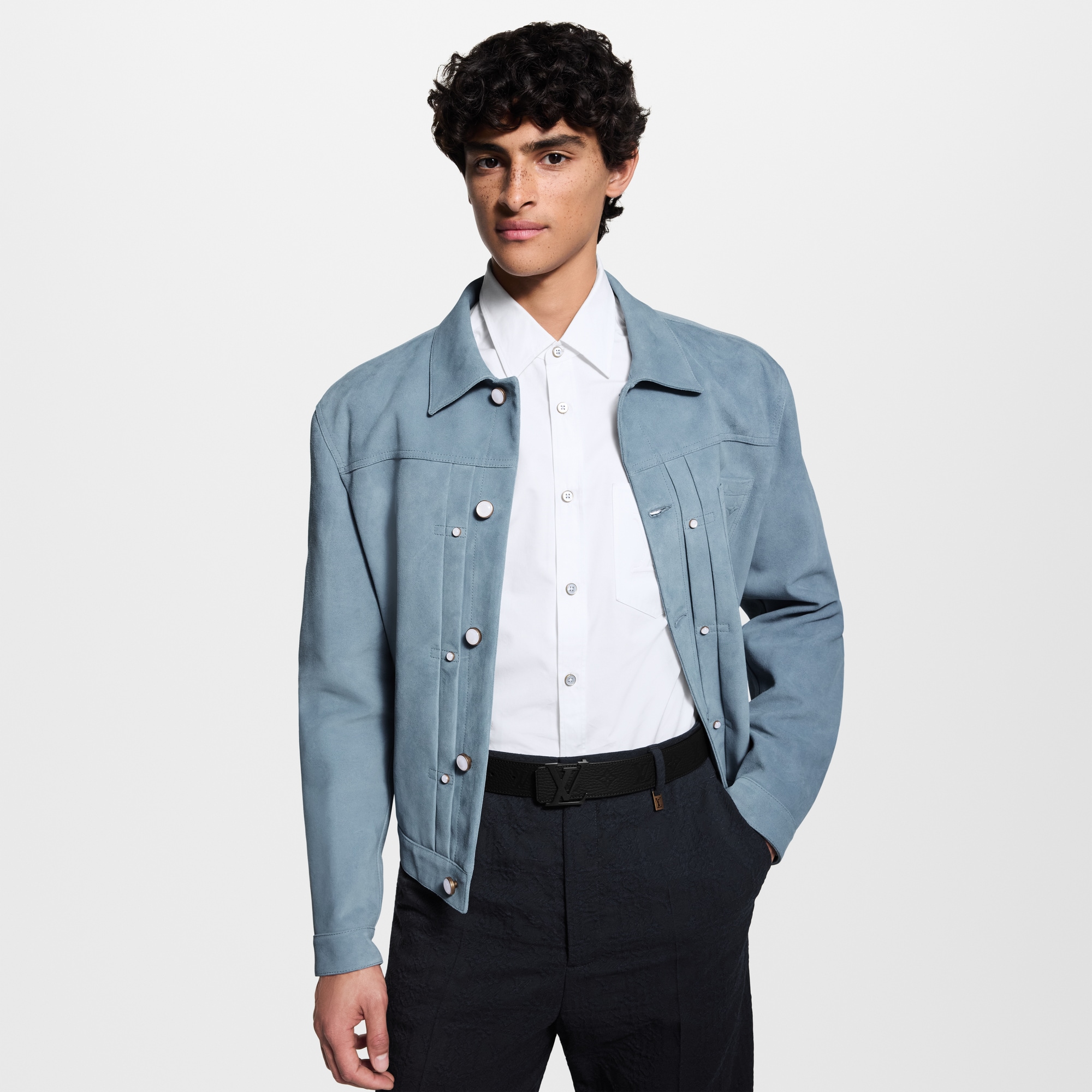  홀리데이 남성 선물 추천 } LV 이니셜 (LV Initiales) 40mm 리버서블 벨트 | 루이비통 공식 온라인 스토어® (크게 보기)