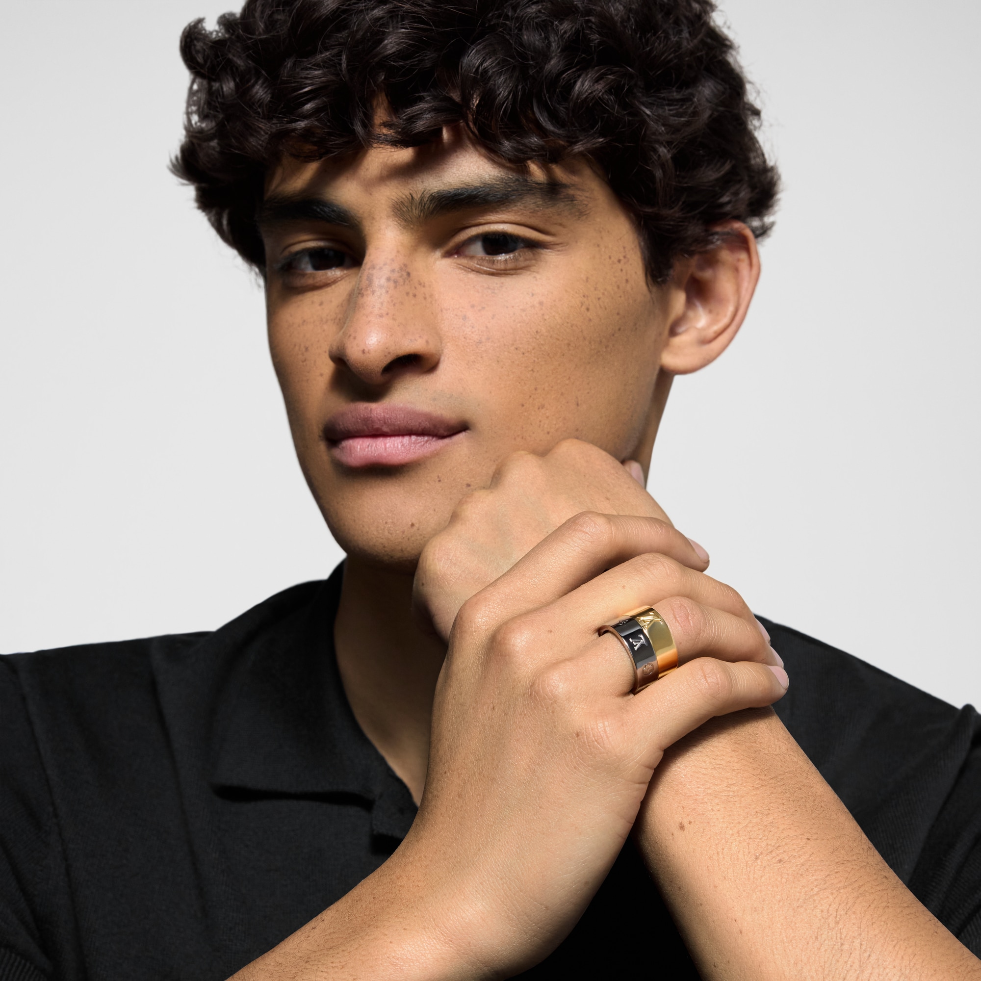 S00 패션 주얼리 패션 주얼리 전체 보기 LV 인스팅트 반지 2개 세트 | 루이비통 공식 온라인 스토어® (크게 보기)