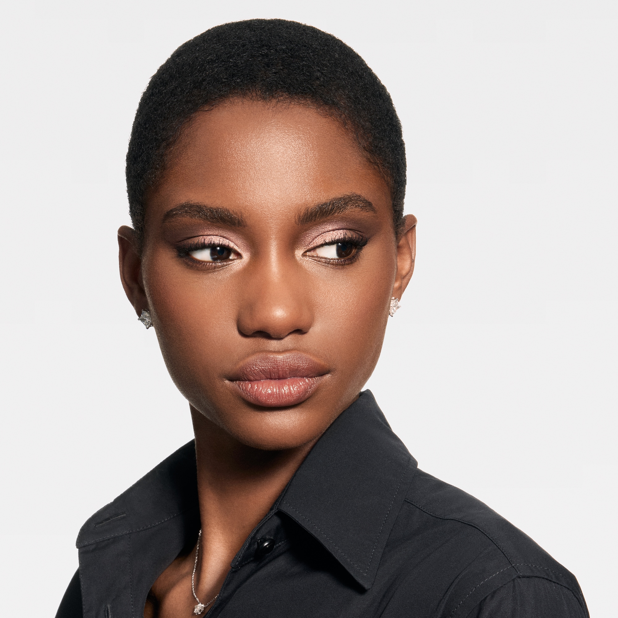  아이 } LV 옴브르 - 아이섀도우 팔레트 | 루이비통 공식 온라인 스토어® (크게 보기)