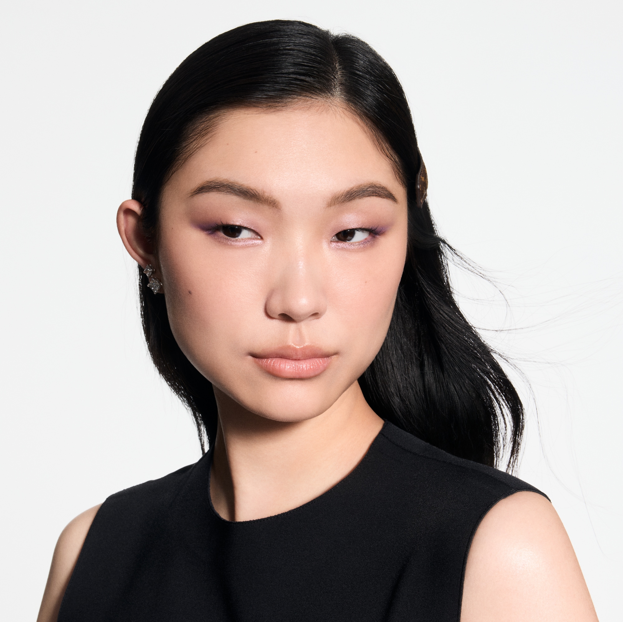  아이 } LV 옴브르 - 아이섀도우 팔레트 리필 | 루이비통 공식 온라인 스토어® (크게 보기)