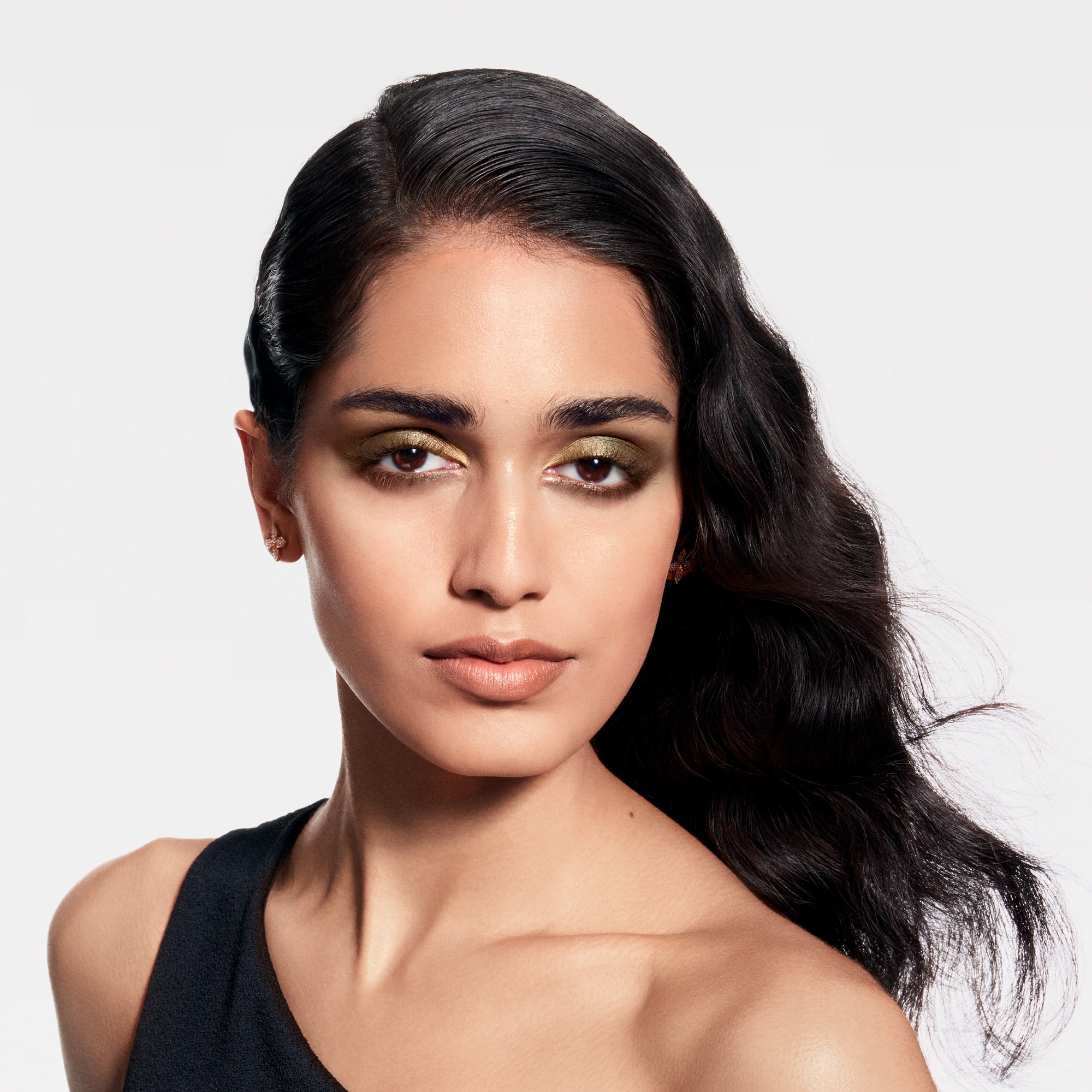  아이 } LV 옴브르 - 아이섀도우 팔레트 리필 | 루이비통 공식 온라인 스토어® (크게 보기)