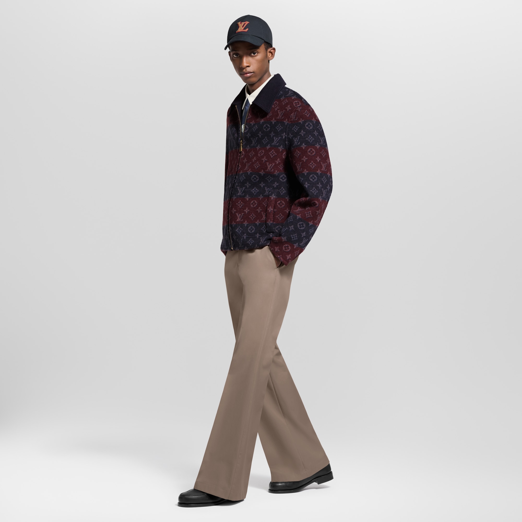  슈즈 로퍼 & 모카신 LV 옥스포드 로퍼 | 루이비통 공식 온라인 스토어® (크게 보기)