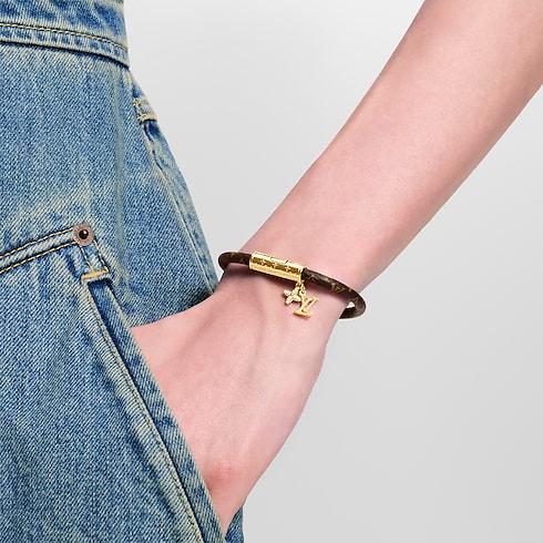 모노그램 패션 주얼리 패션 주얼리 전체보기 LV 푸시 팔찌 | 루이비통 공식 온라인 스토어® (크게 보기)