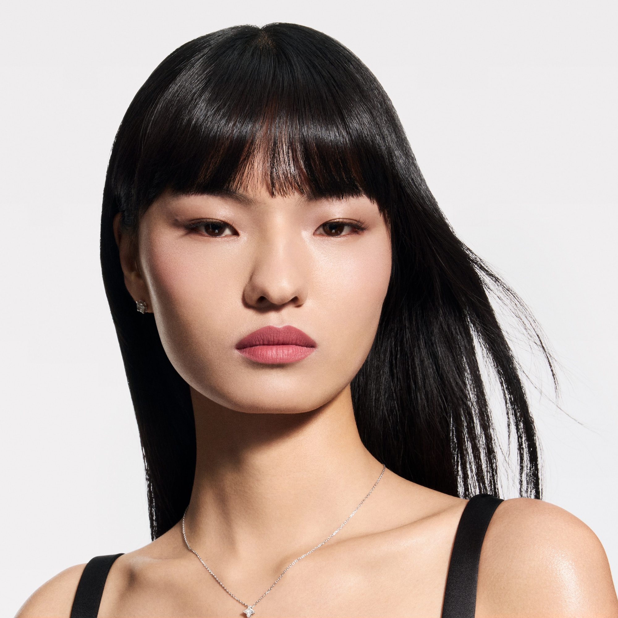  립 } LV 루즈 - 매트 립스틱 | 루이비통 공식 온라인 스토어® (크게 보기)