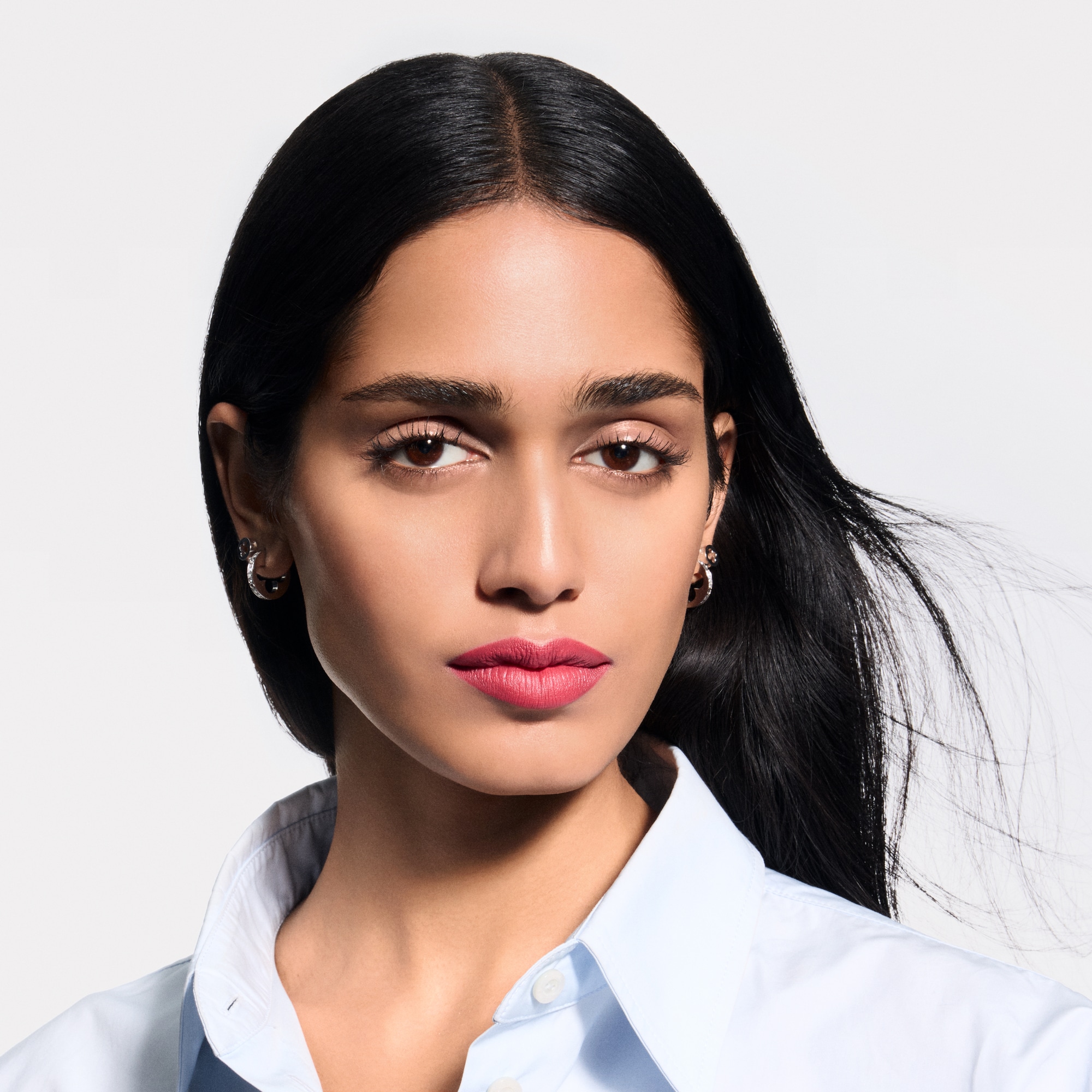  립 } LV 루즈 - 매트 립스틱 | 루이비통 공식 온라인 스토어® (크게 보기)