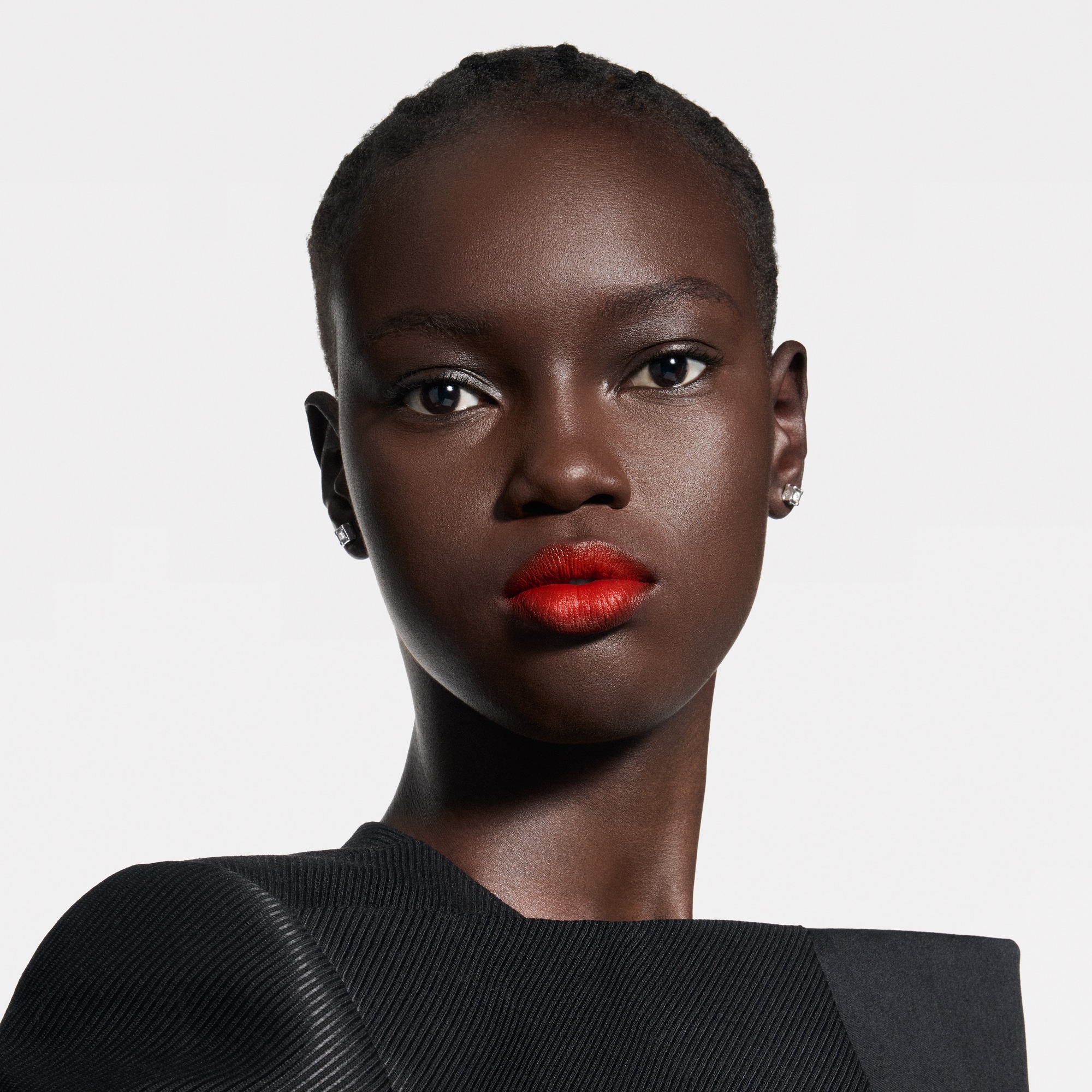  립 } LV 루즈 - 매트 립스틱 | 루이비통 공식 온라인 스토어® (크게 보기)