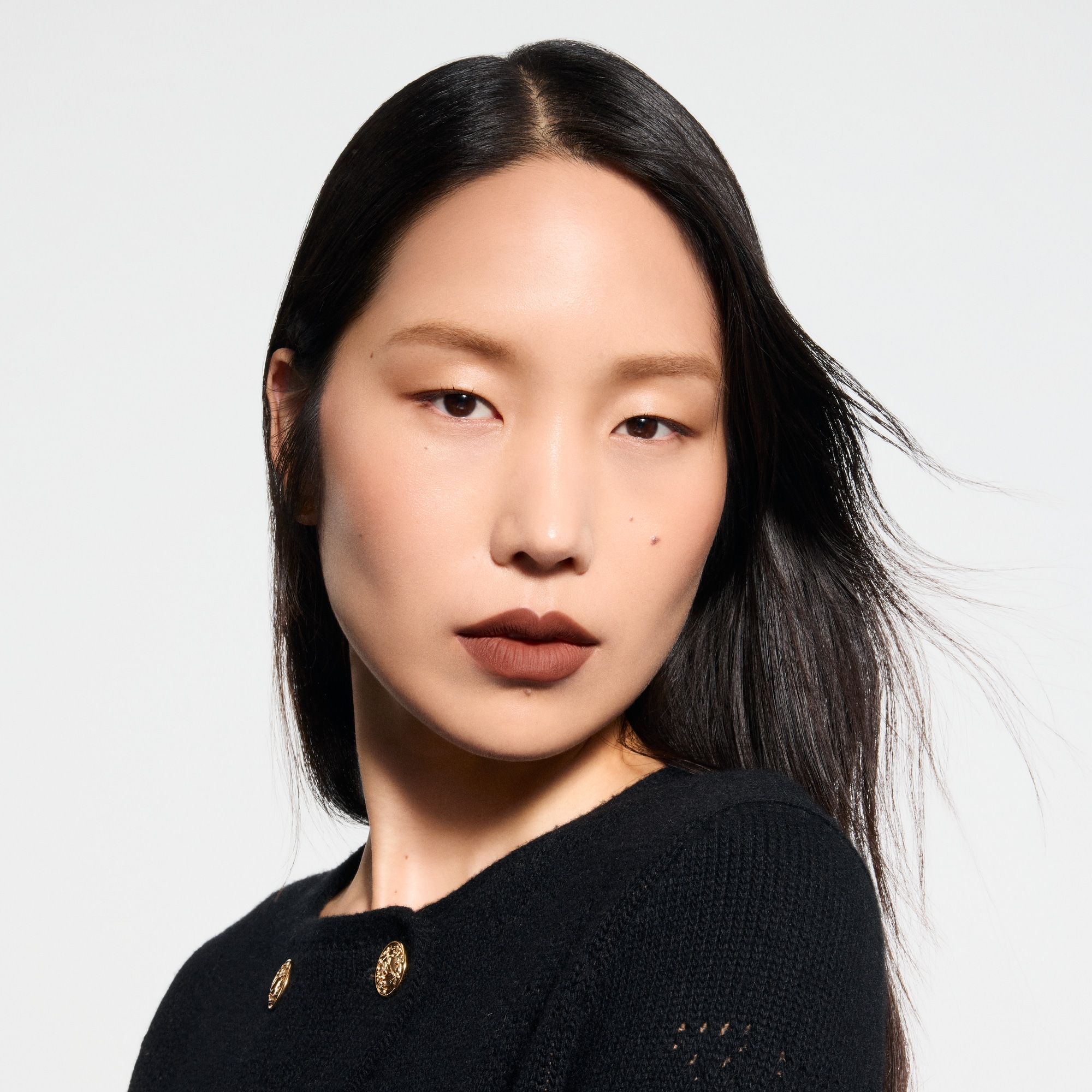  립 } LV 루즈 - 매트 립스틱 | 루이비통 공식 온라인 스토어® (크게 보기)